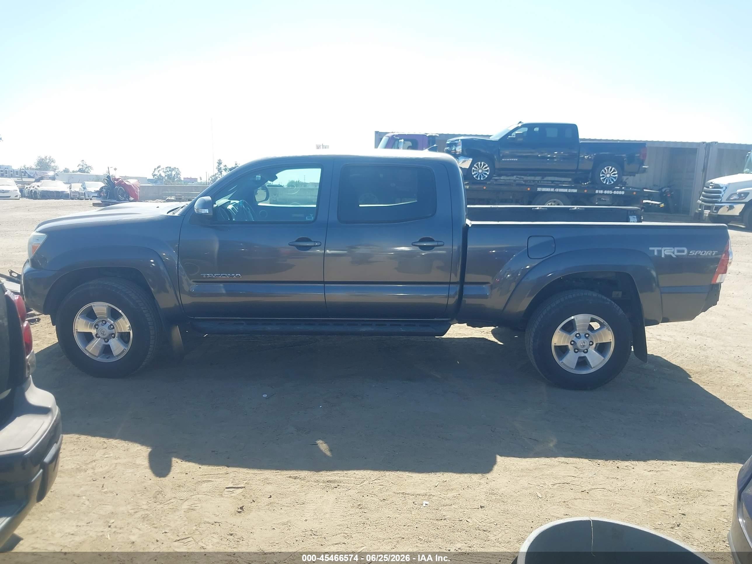 2015 Toyota Tacoma Prerunner V6 Серый vin: 3TMKU4HN0FM044638
