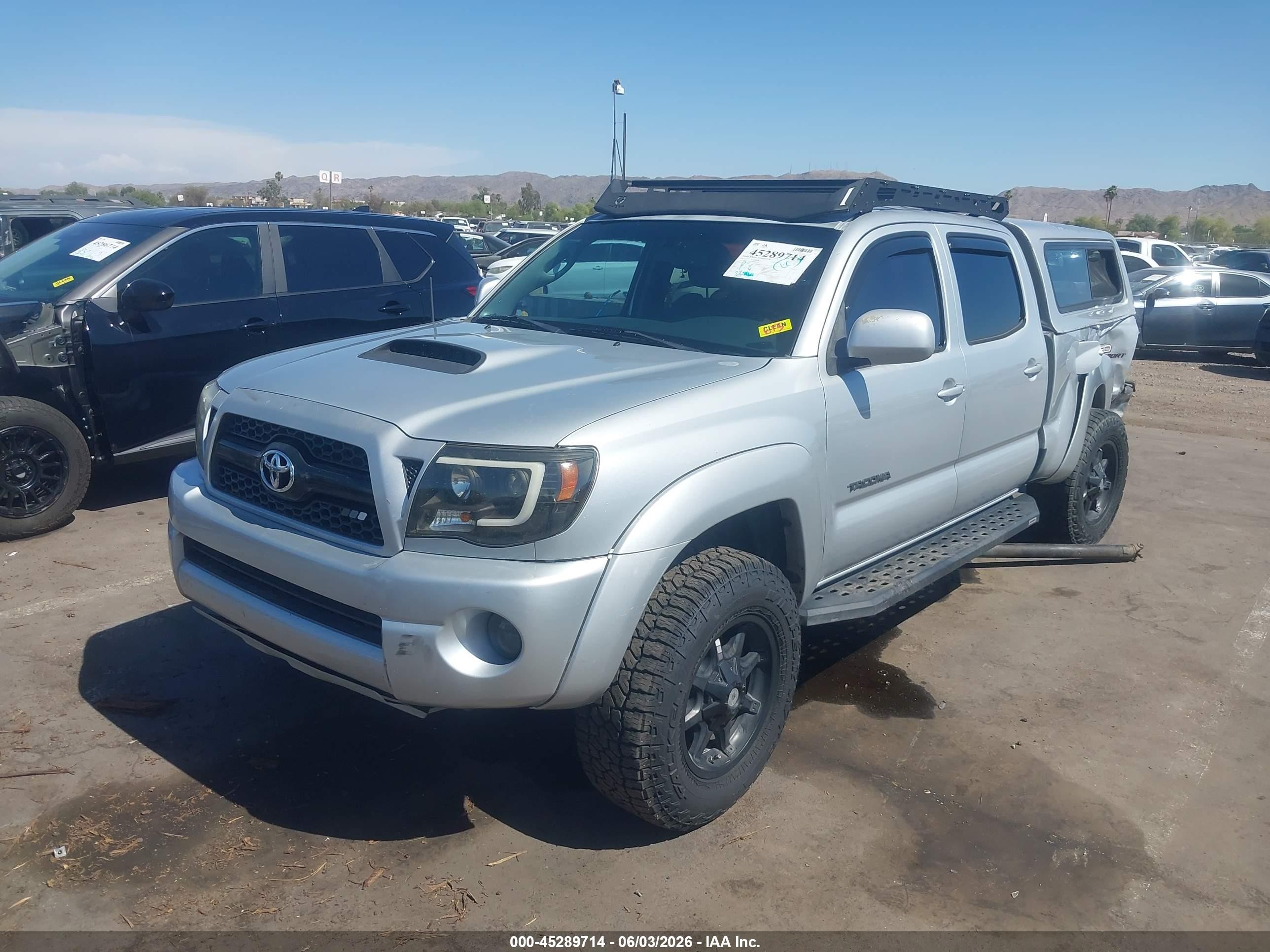 2011 Toyota Tacoma Prerunner V6 Silver vin: 3TMKU4HN1BM028300