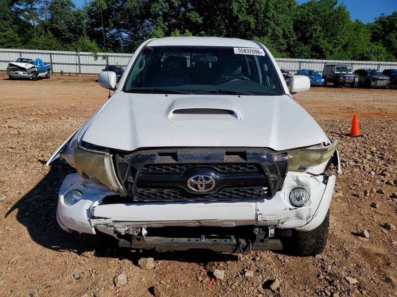 2011 Toyota Tacoma Double Cab Prerunner Long Bed White vin: 3TMKU4HN1BM030855