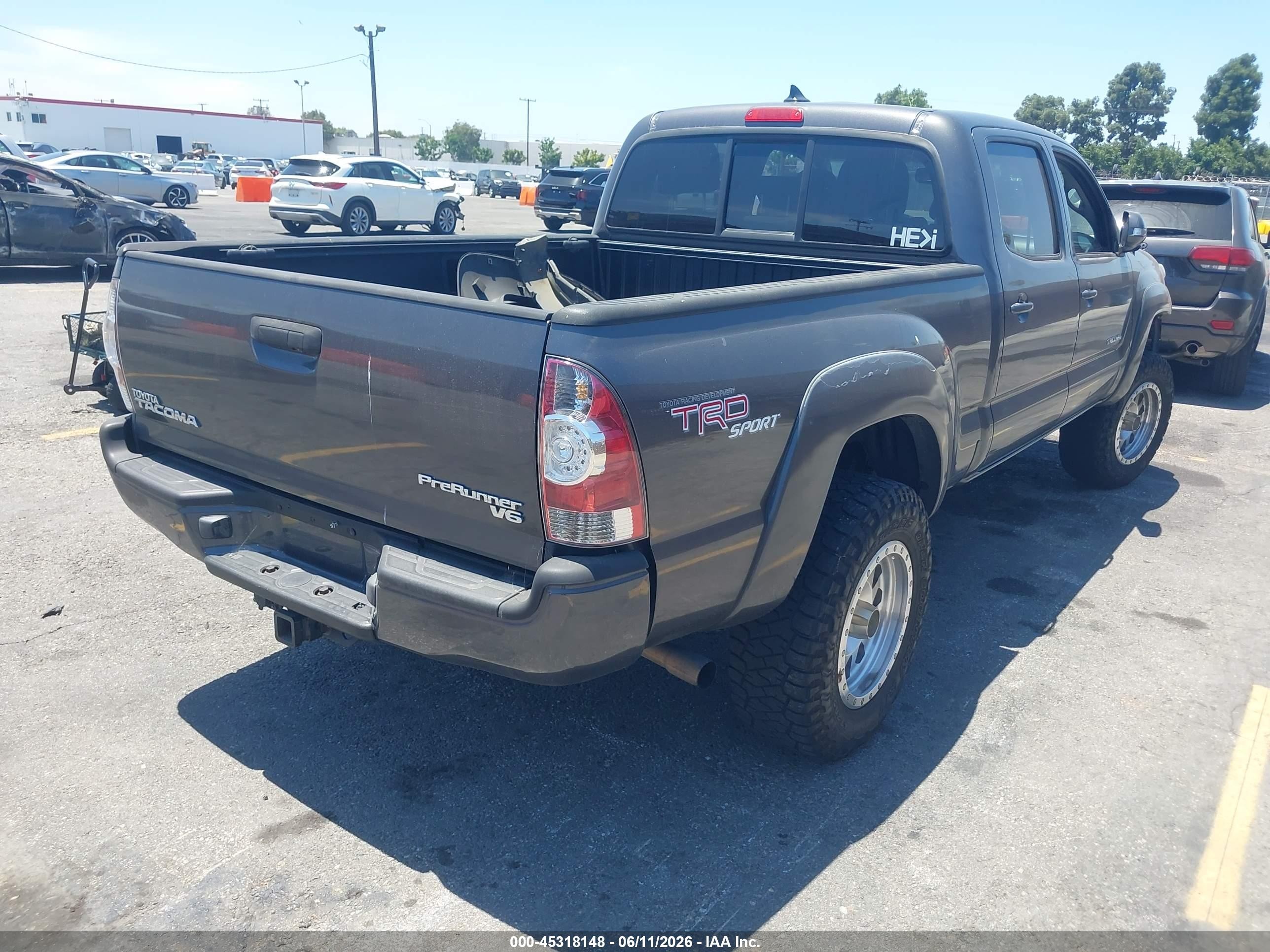 2012 Toyota Tacoma Prerunner V6 Серый vin: 3TMKU4HN1CM031960
