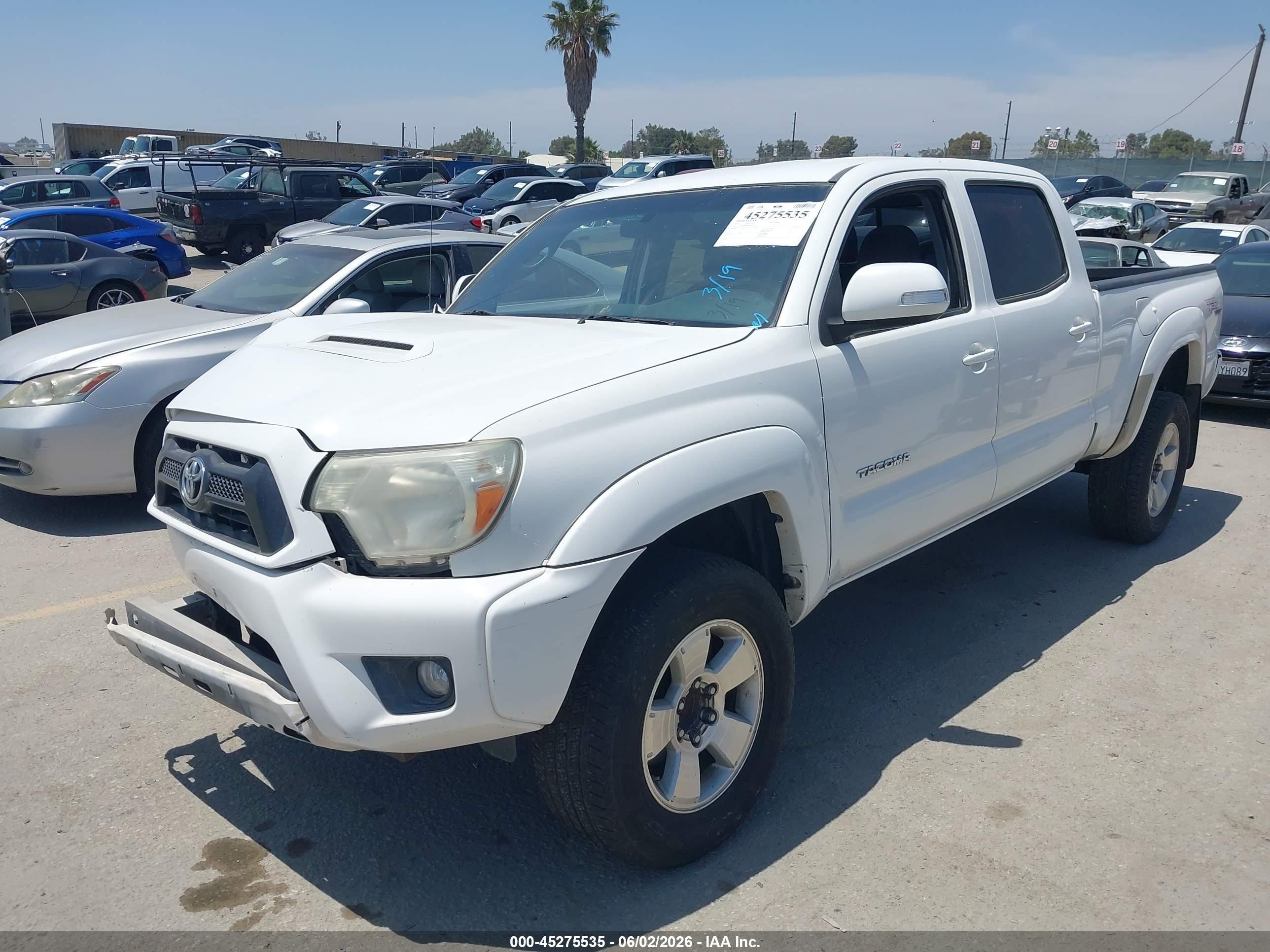 2013 Toyota Tacoma Prerunner V6 White vin: 3TMKU4HN1DM037341
