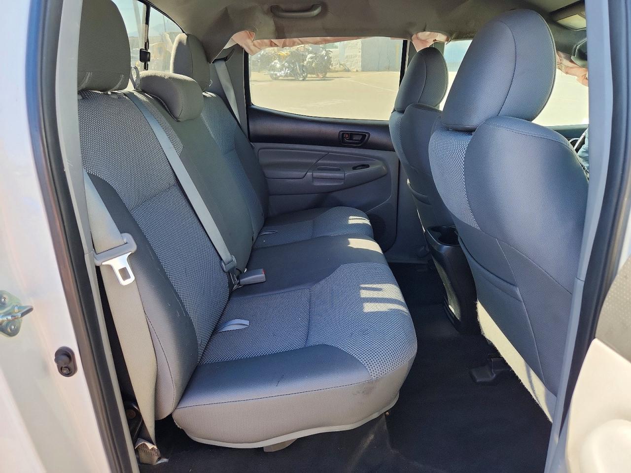 2015 Toyota Tacoma Double Cab Prerunner Long Bed White vin: 3TMKU4HN1FM046530