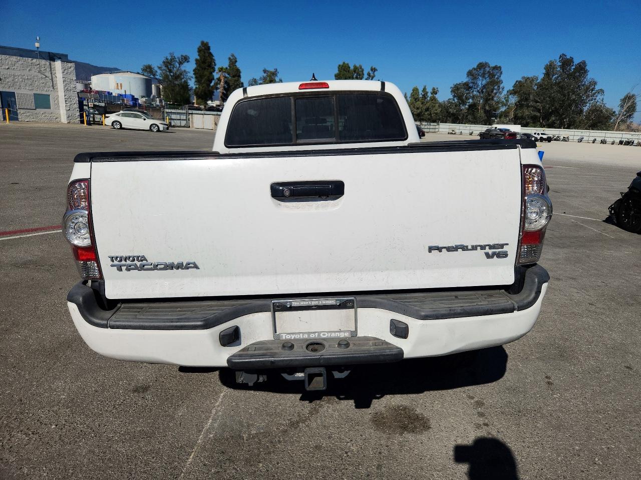 2015 Toyota Tacoma Double Cab Prerunner Long Bed White vin: 3TMKU4HN1FM046530