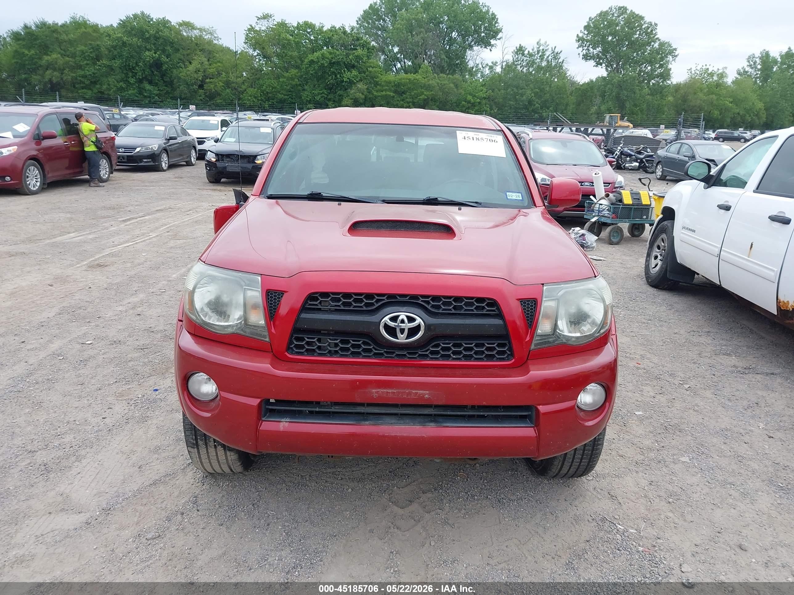 2011 Toyota Tacoma Prerunner V6 Красный vin: 3TMKU4HN2BM030699