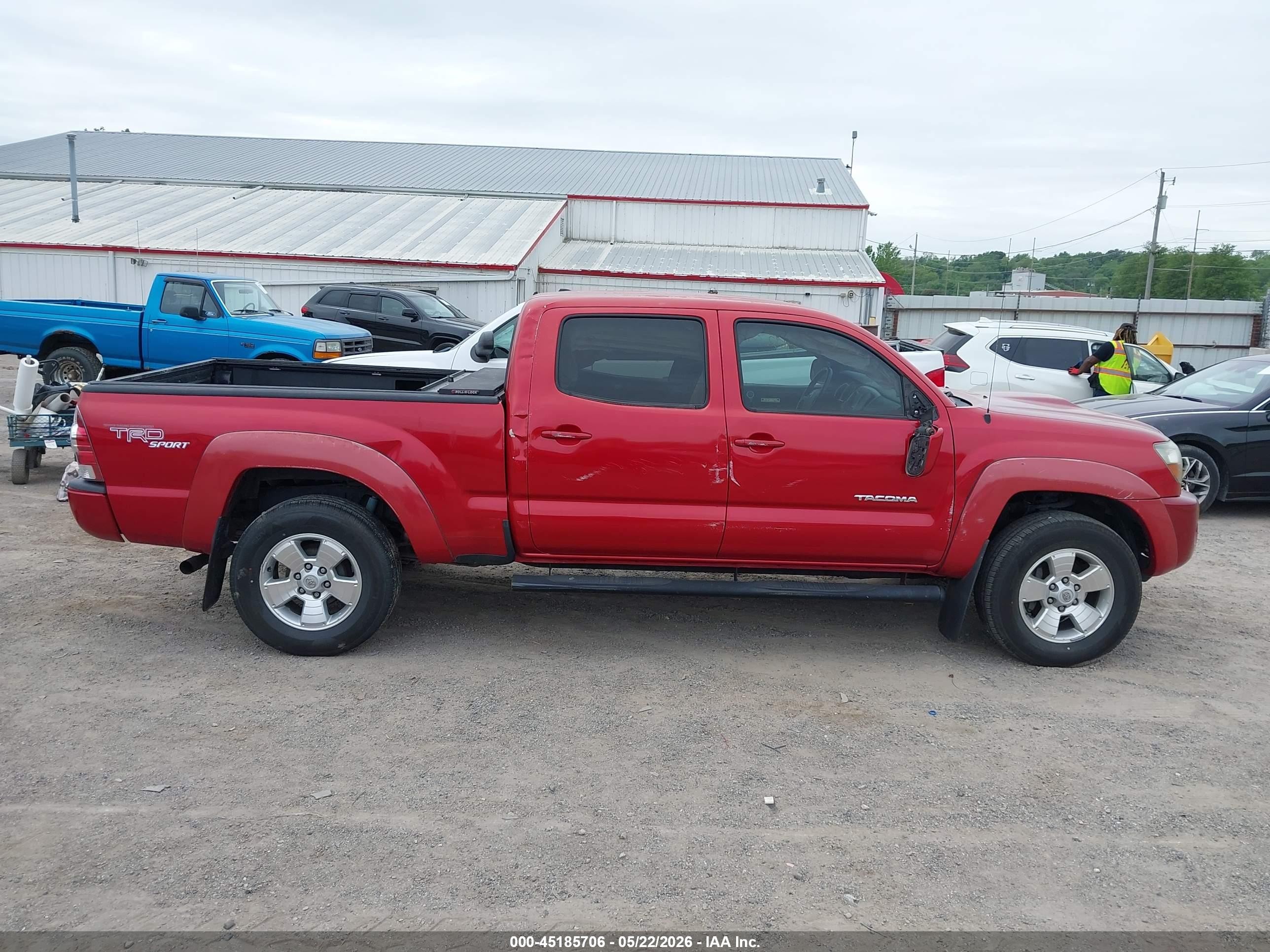 2011 Toyota Tacoma Prerunner V6 Красный vin: 3TMKU4HN2BM030699