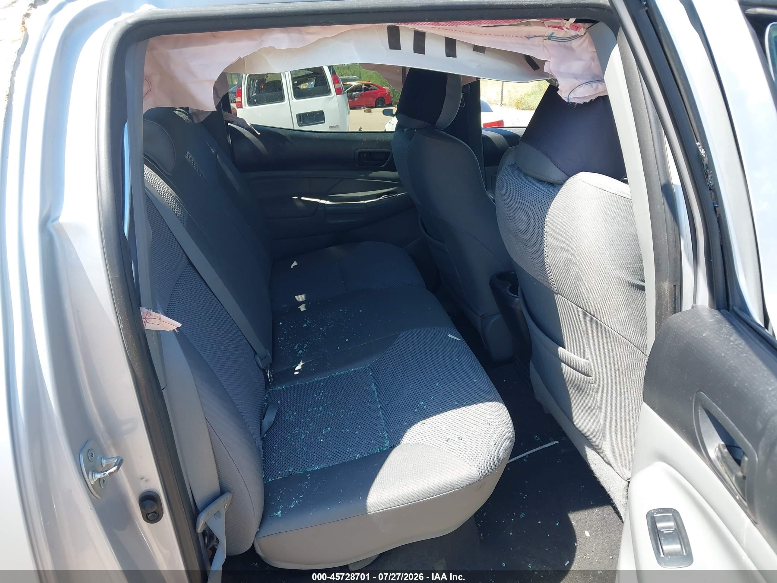 2012 Toyota Tacoma Prerunner V6 Silver vin: 3TMKU4HN2CM033166