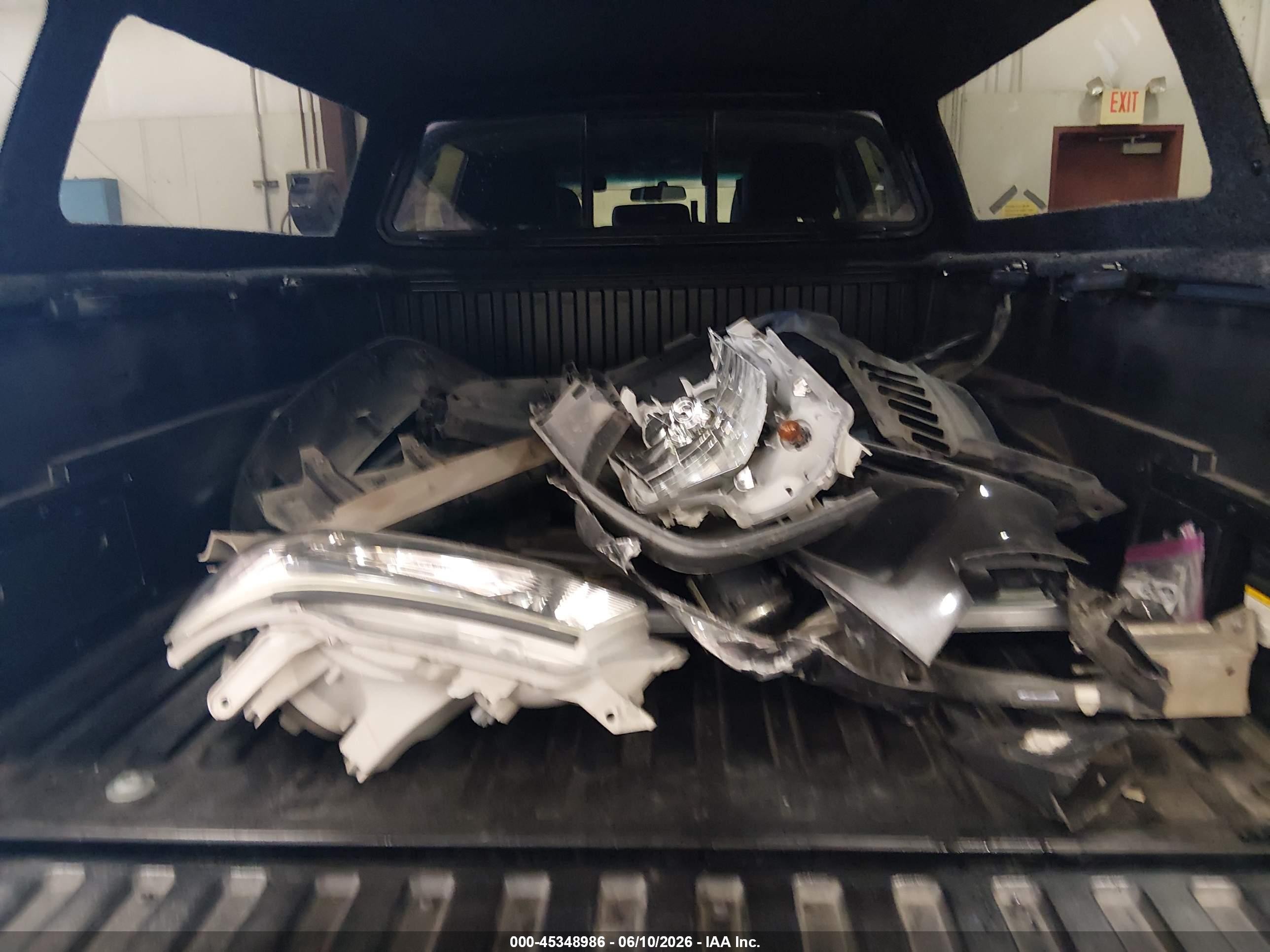 2015 Toyota Tacoma Prerunner V6 Gray vin: 3TMKU4HN2FM043992