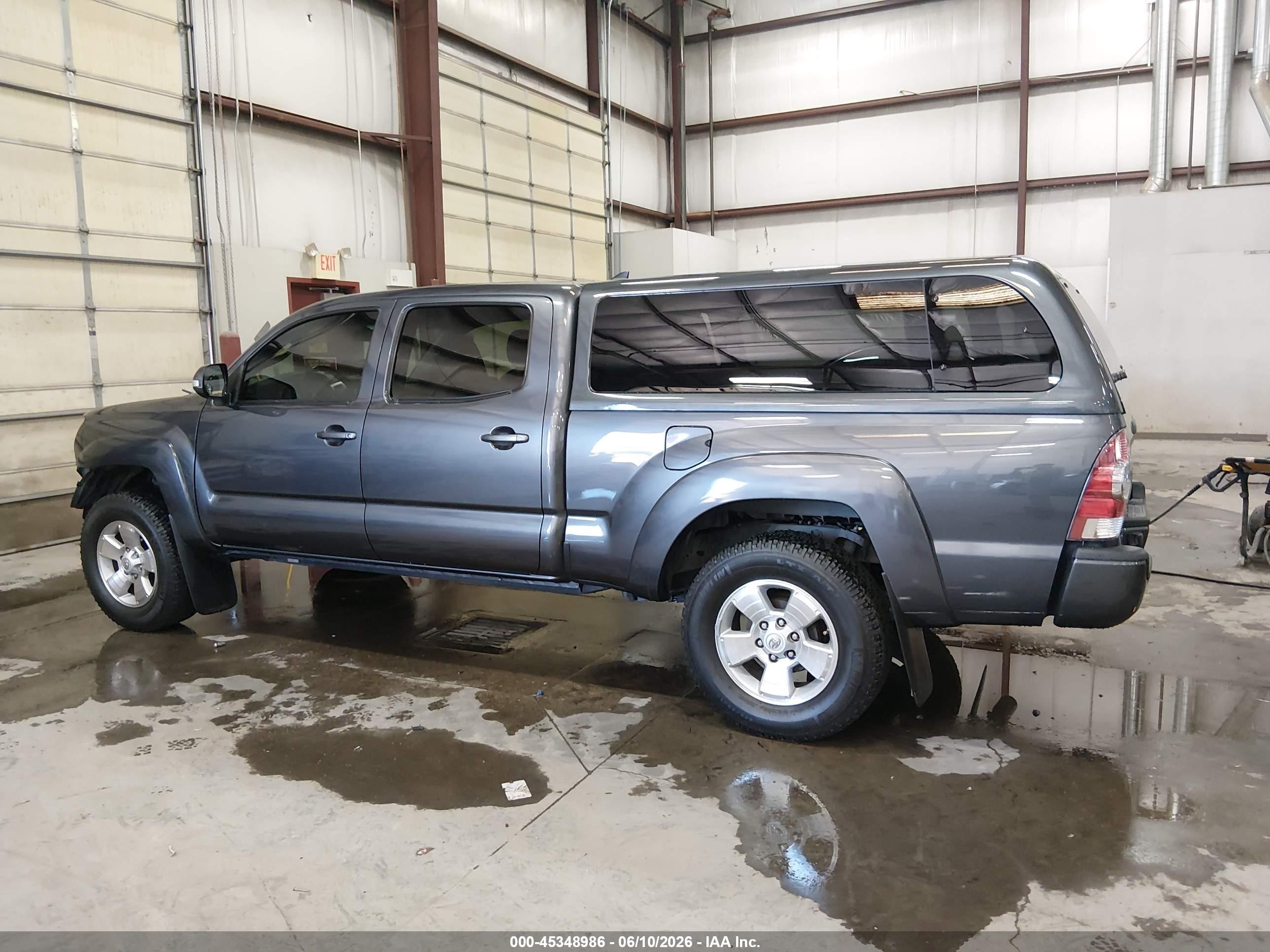 2015 Toyota Tacoma Prerunner V6 Gray vin: 3TMKU4HN2FM043992