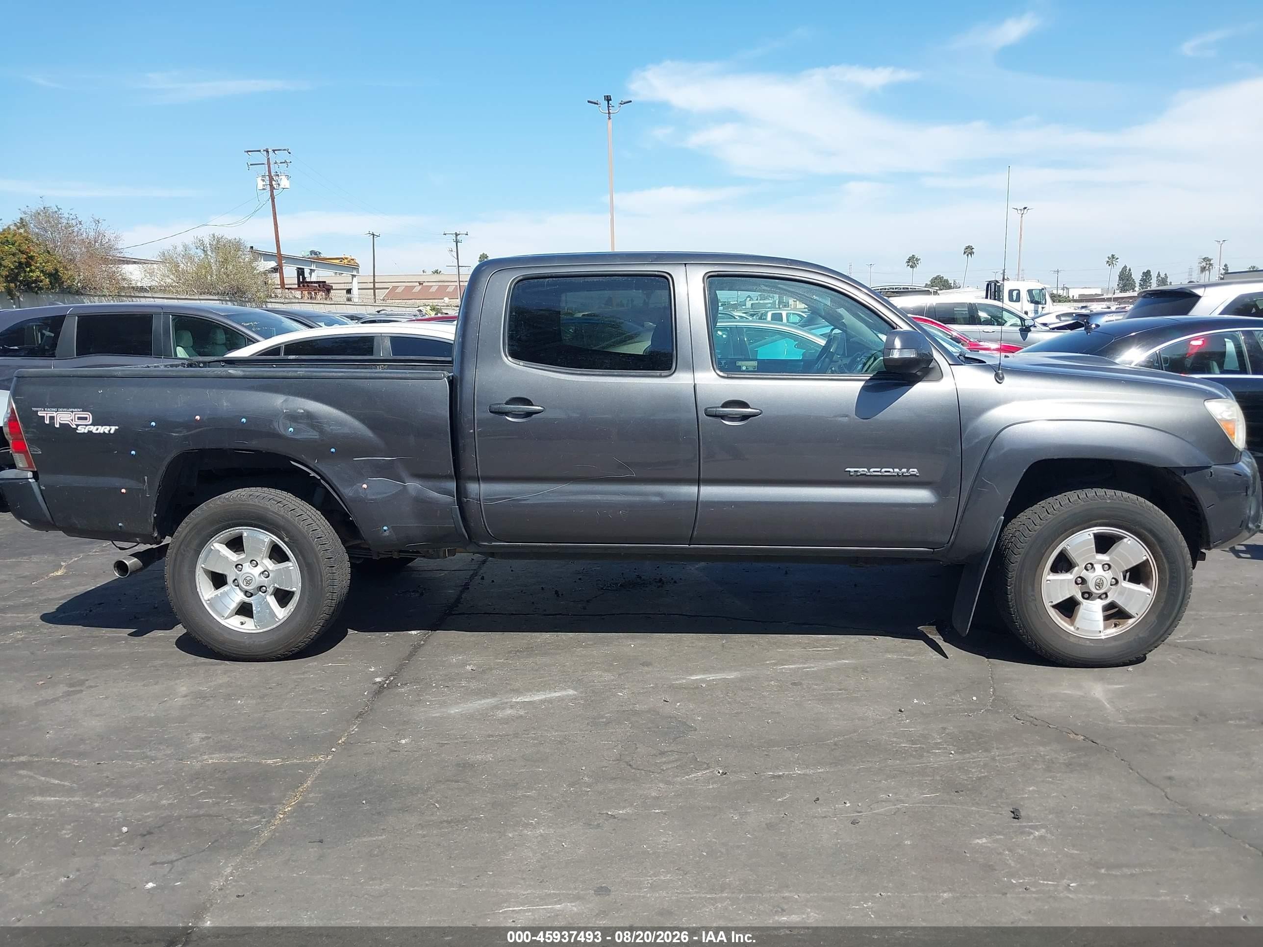 2013 Toyota Tacoma Prerunner V6 Gray vin: 3TMKU4HN3DM035283