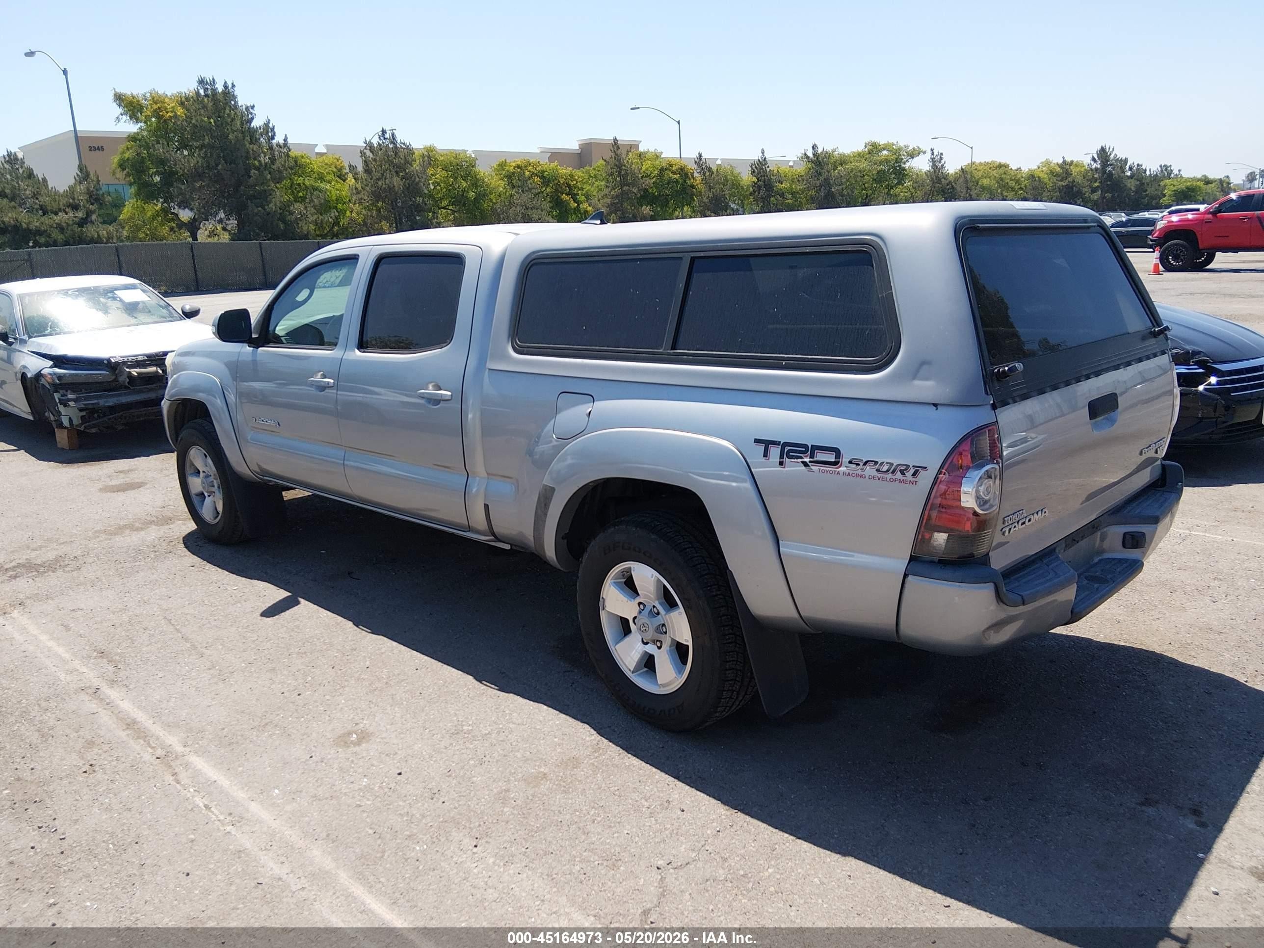 2015 Toyota Tacoma Prerunner V6 Silver vin: 3TMKU4HN3FM045458