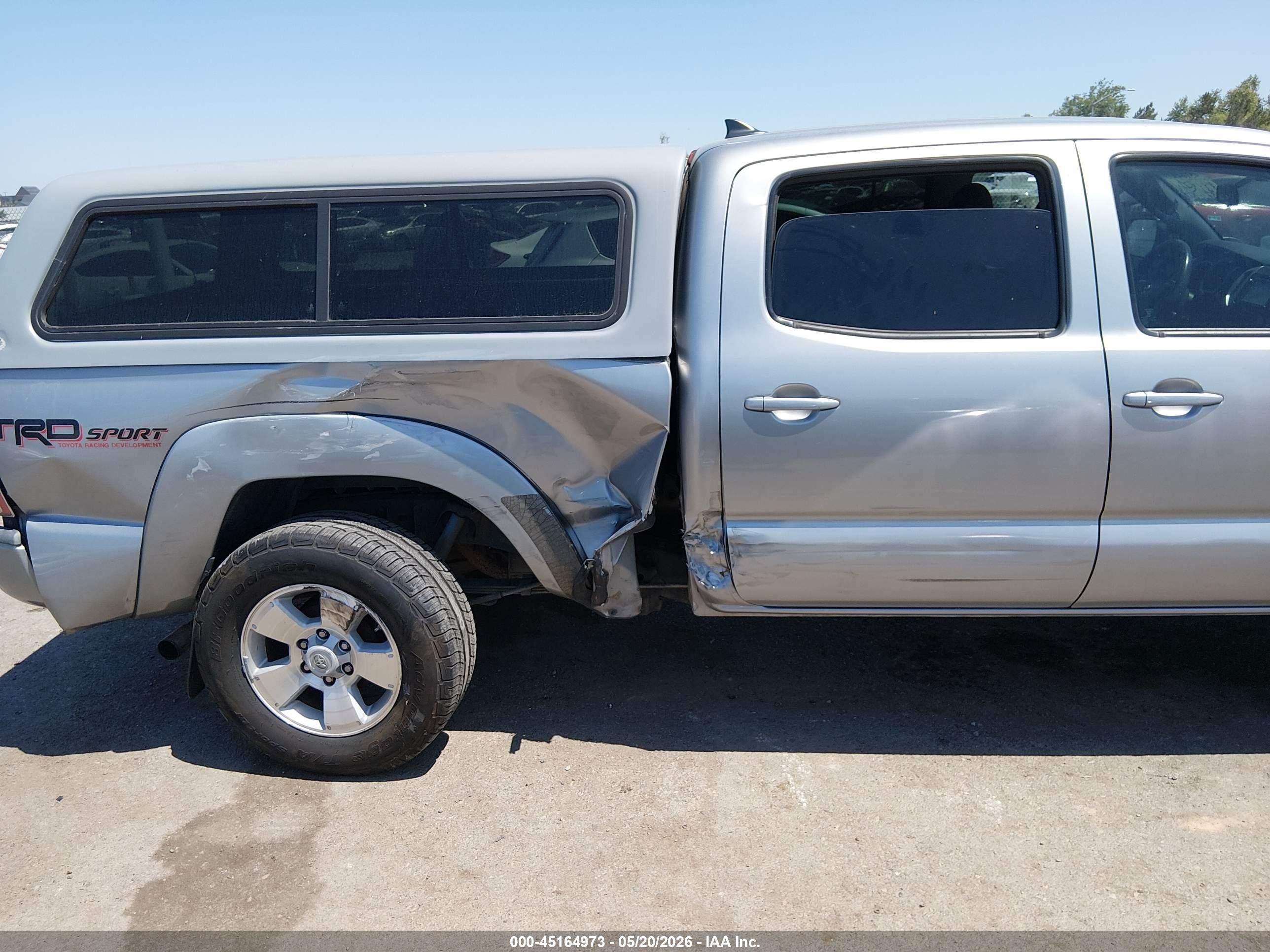 2015 Toyota Tacoma Prerunner V6 Silver vin: 3TMKU4HN3FM045458