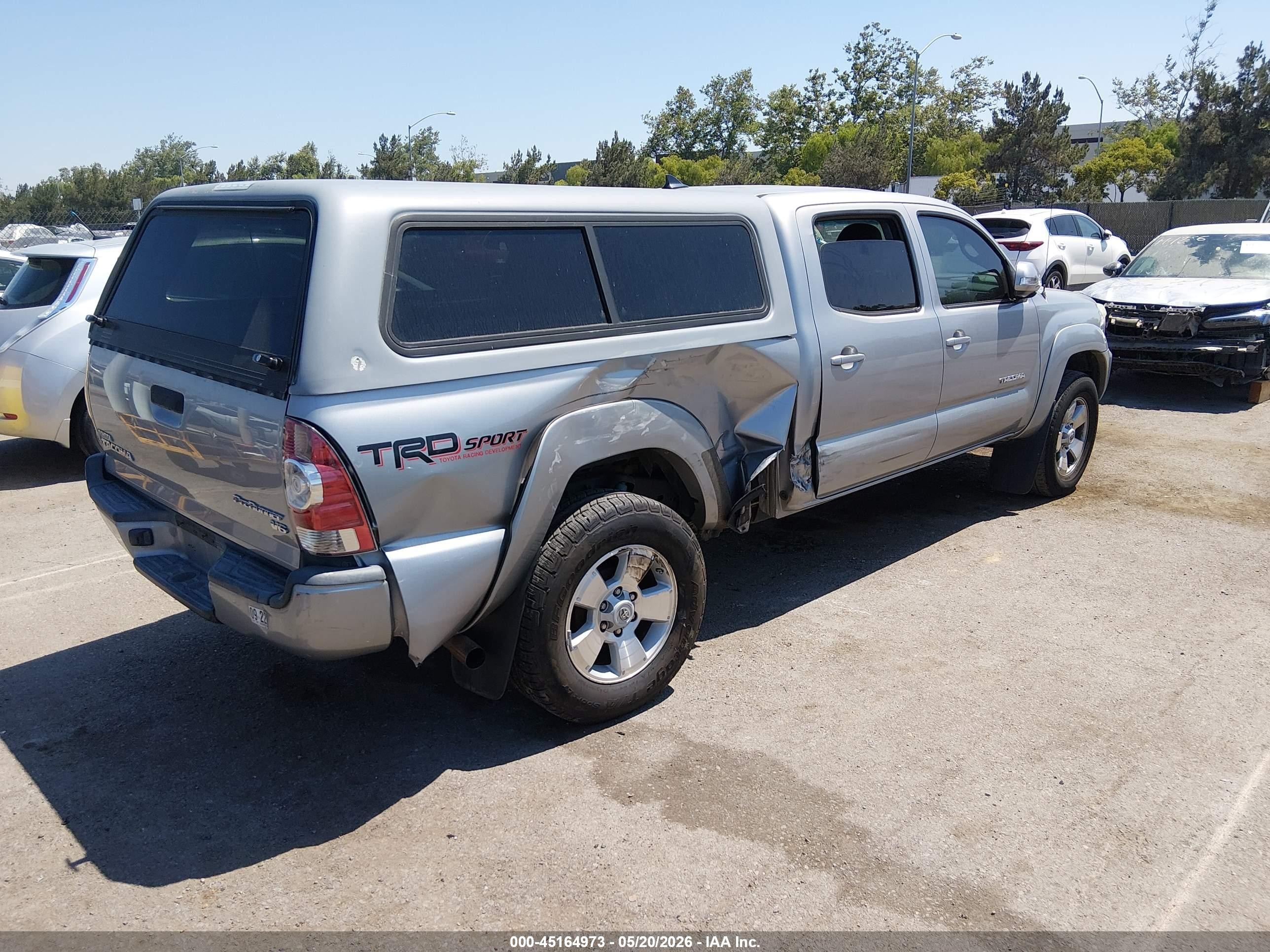 2015 Toyota Tacoma Prerunner V6 Silver vin: 3TMKU4HN3FM045458