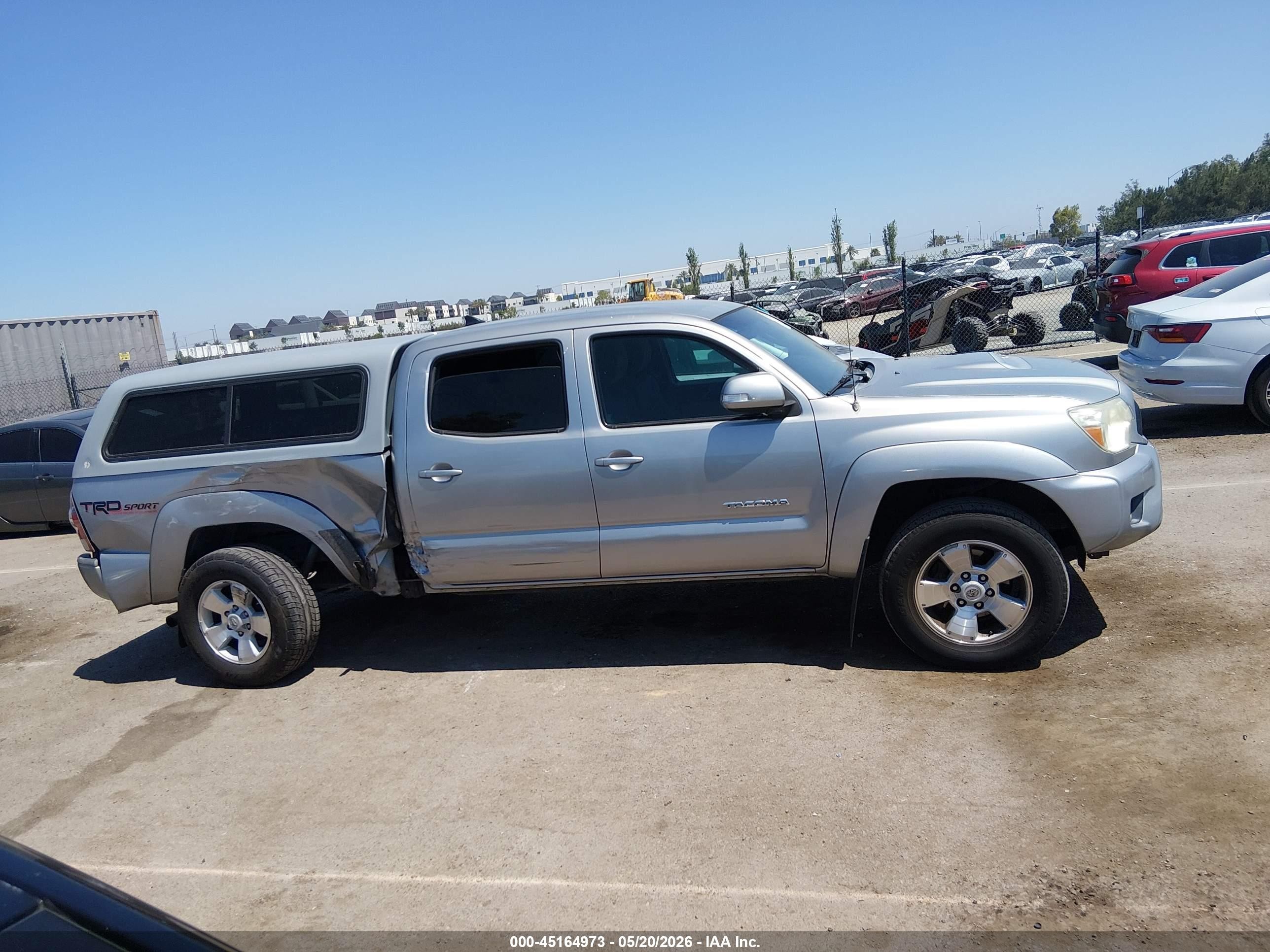 2015 Toyota Tacoma Prerunner V6 Silver vin: 3TMKU4HN3FM045458