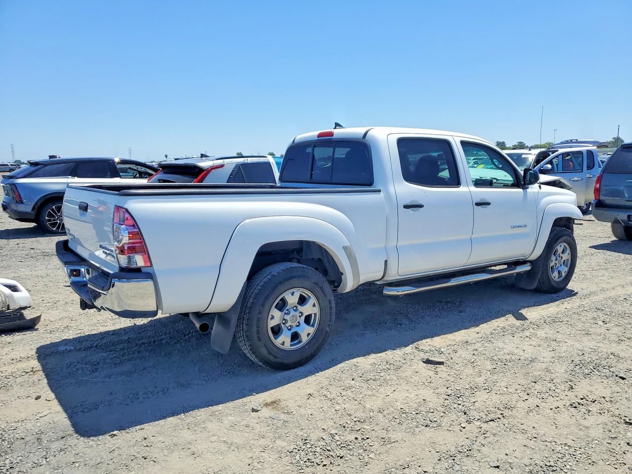 2012 Toyota Tacoma Double Cab Prerunner Long Bed White vin: 3TMKU4HN4CM034061