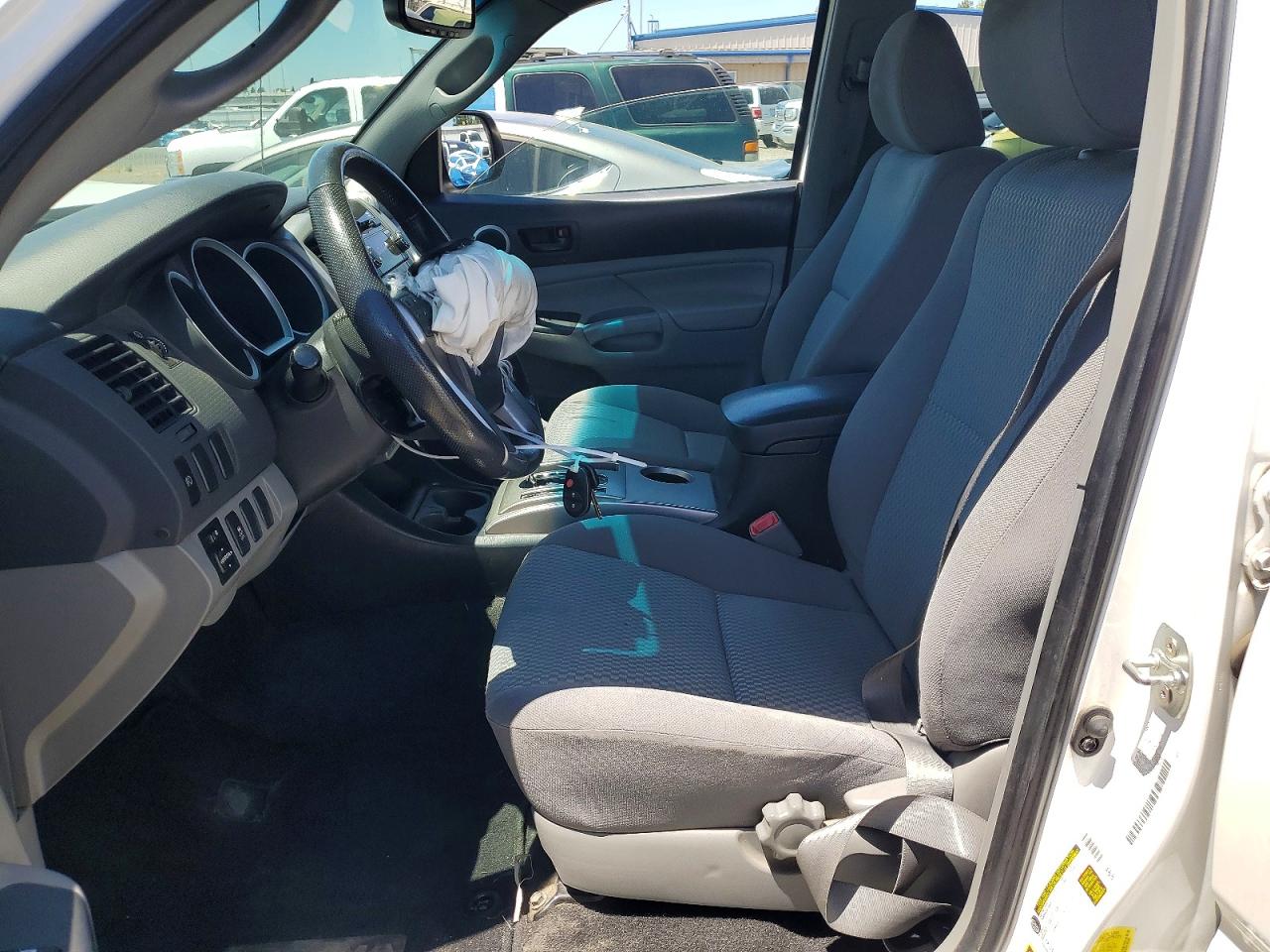 2012 Toyota Tacoma Double Cab Prerunner Long Bed White vin: 3TMKU4HN4CM034061