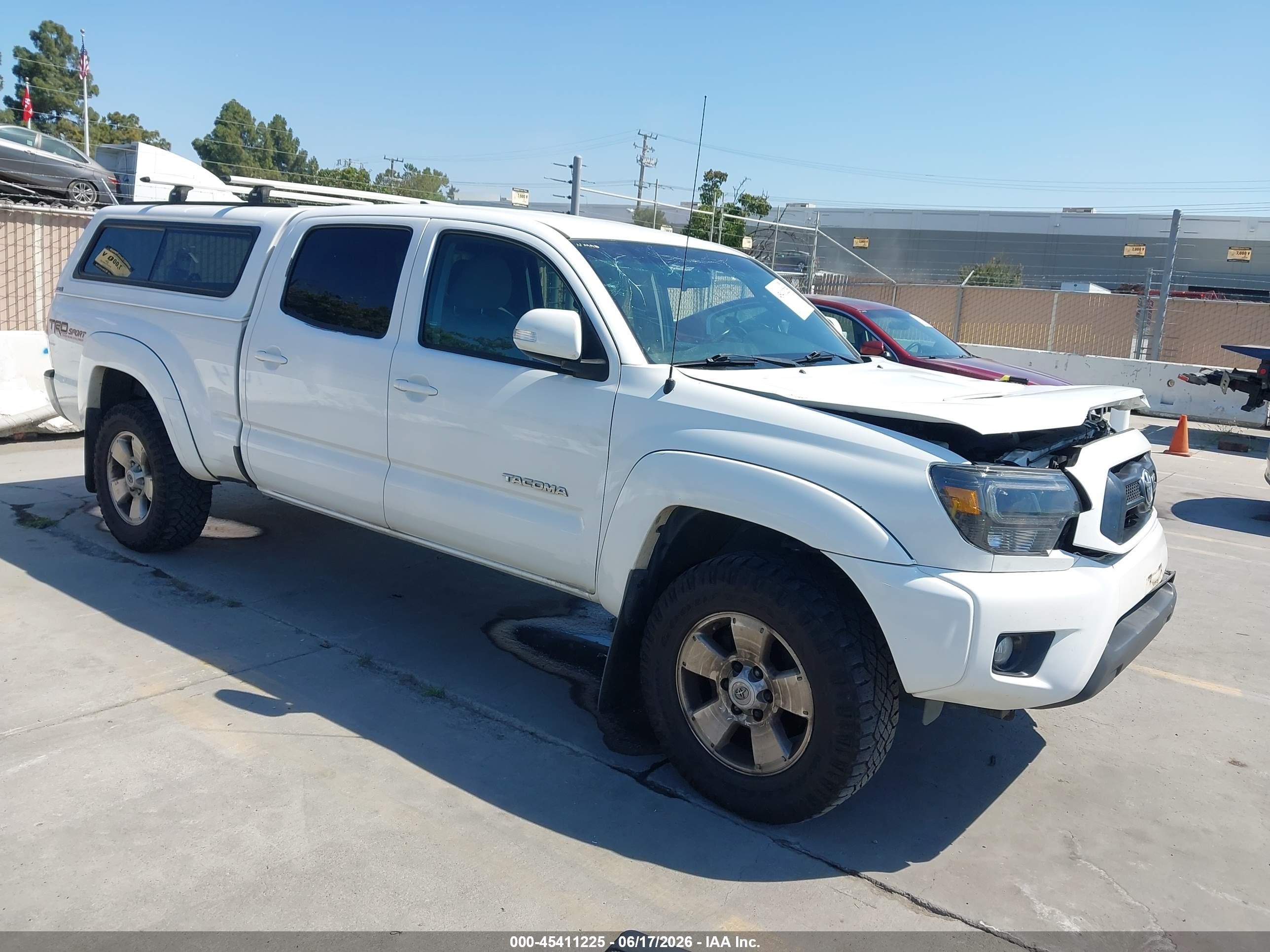 2015 Toyota Tacoma Prerunner V6 White vin: 3TMKU4HN4FM046327