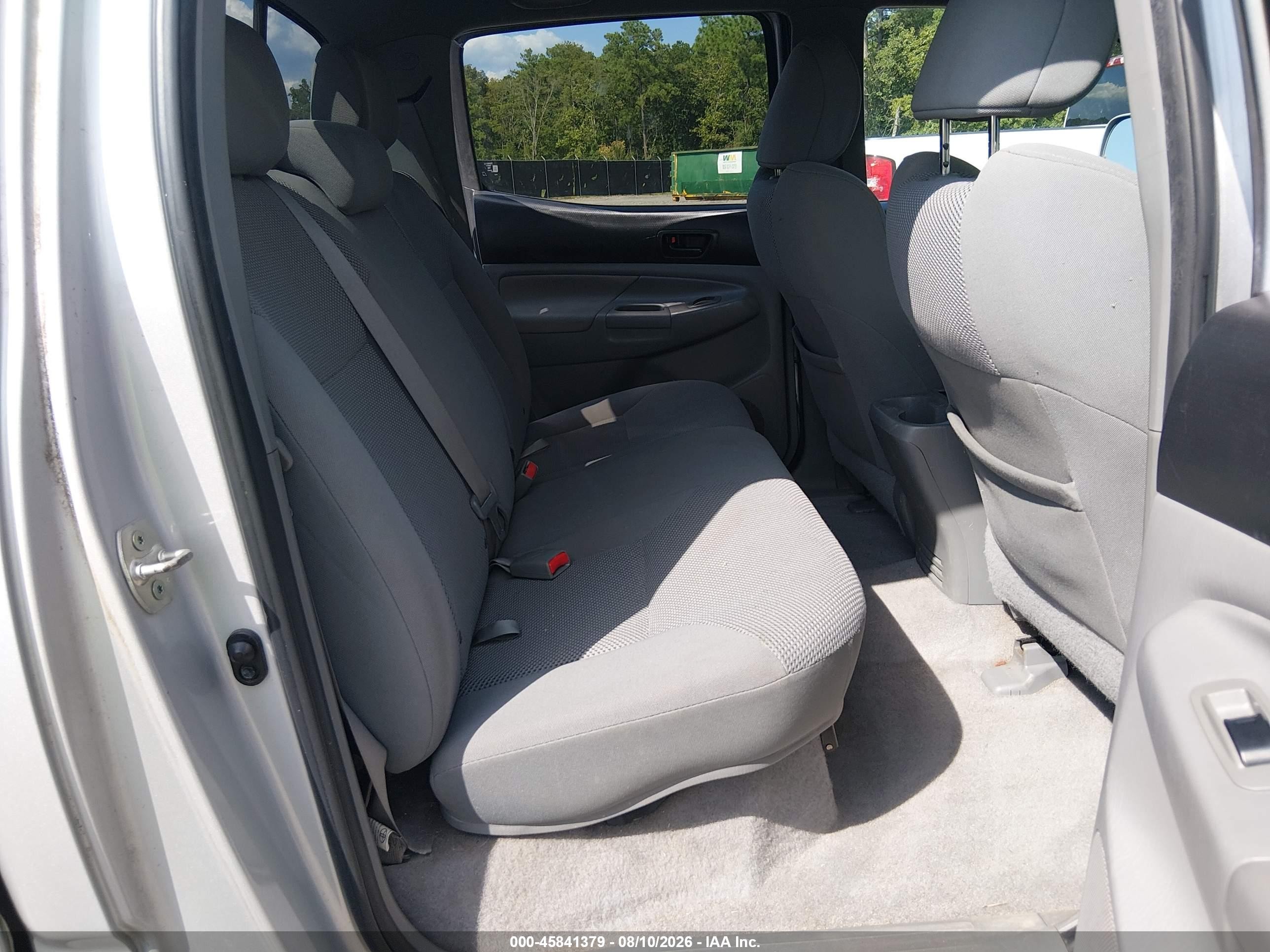 2010 Toyota Tacoma Prerunner V6 Silver vin: 3TMKU4HN5AM025821