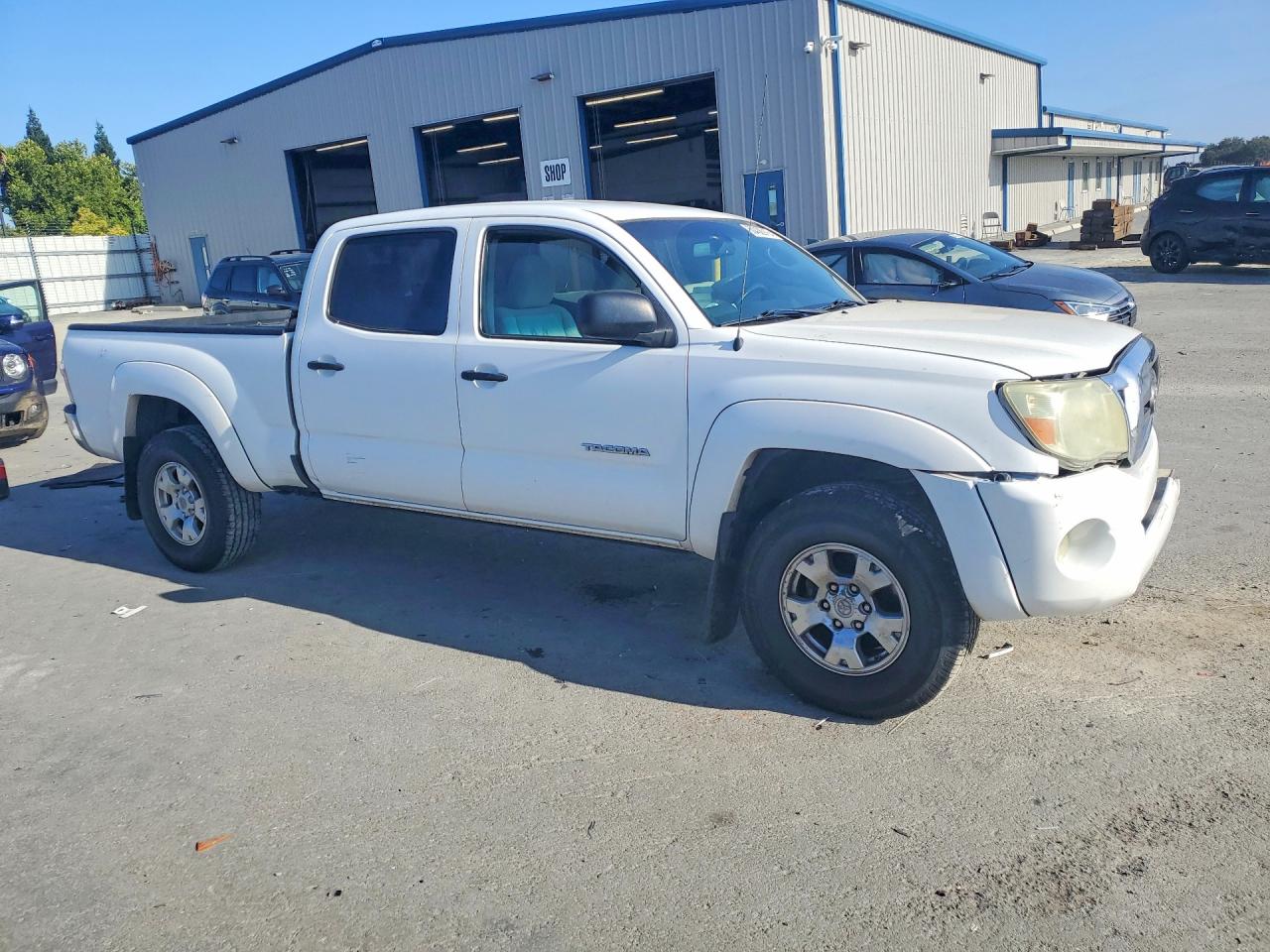 2010 Toyota Tacoma Double Cab Prerunner Long Bed White vin: 3TMKU4HN5AM026340