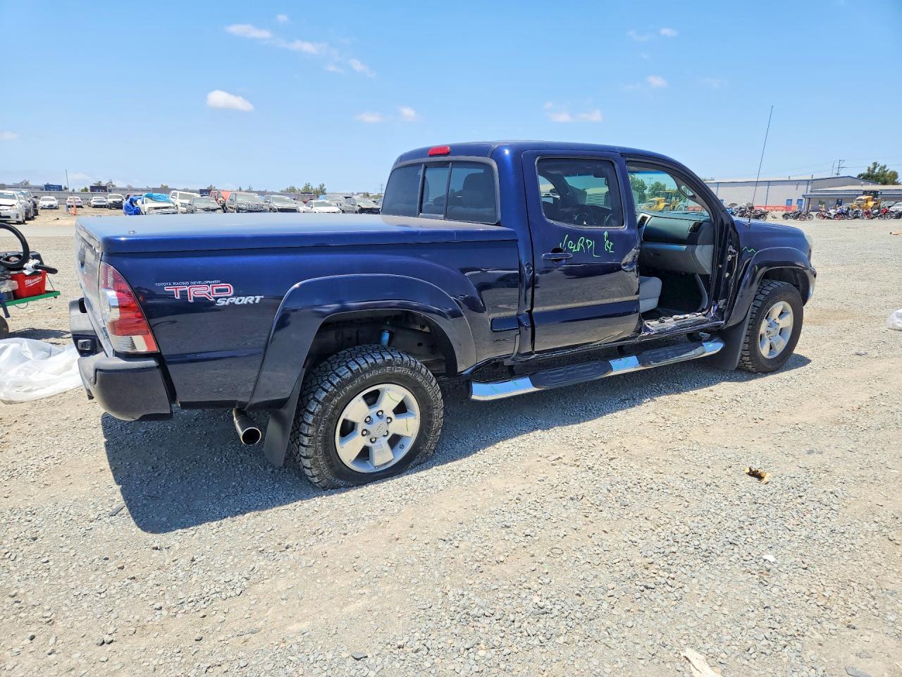 2013 Toyota Tacoma Double Cab Prerunner Long Bed Blue vin: 3TMKU4HN5DM035205