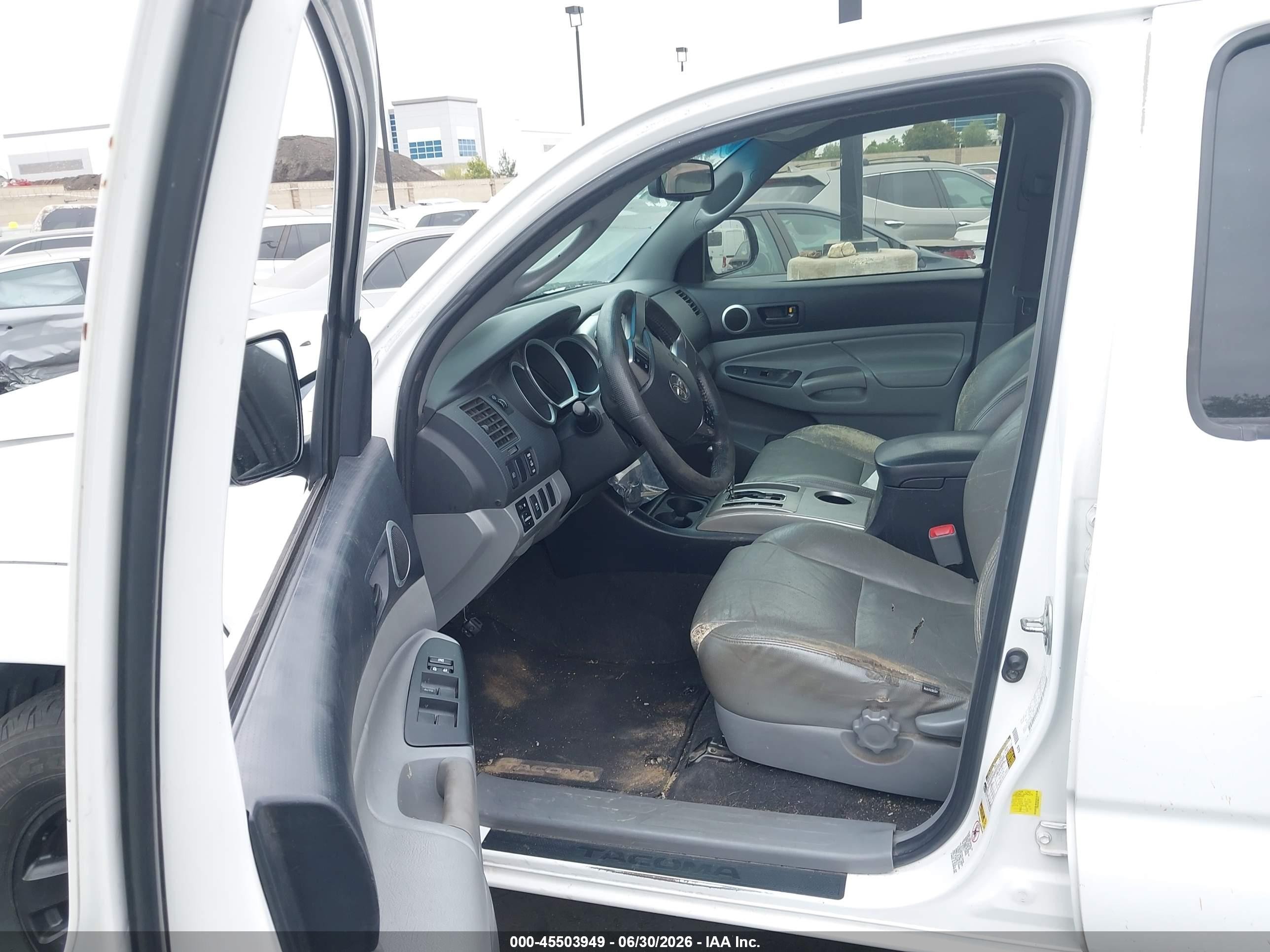 2013 Toyota Tacoma Prerunner V6 White vin: 3TMKU4HN5DM038167