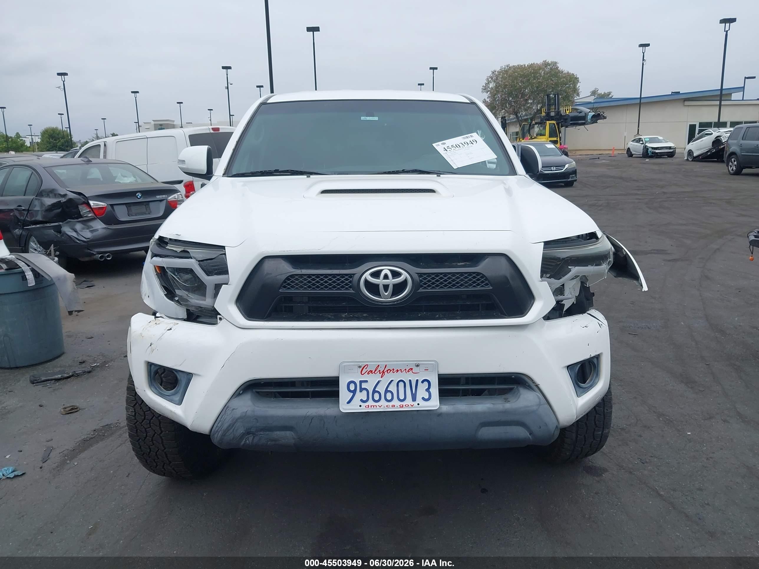 2013 Toyota Tacoma Prerunner V6 White vin: 3TMKU4HN5DM038167