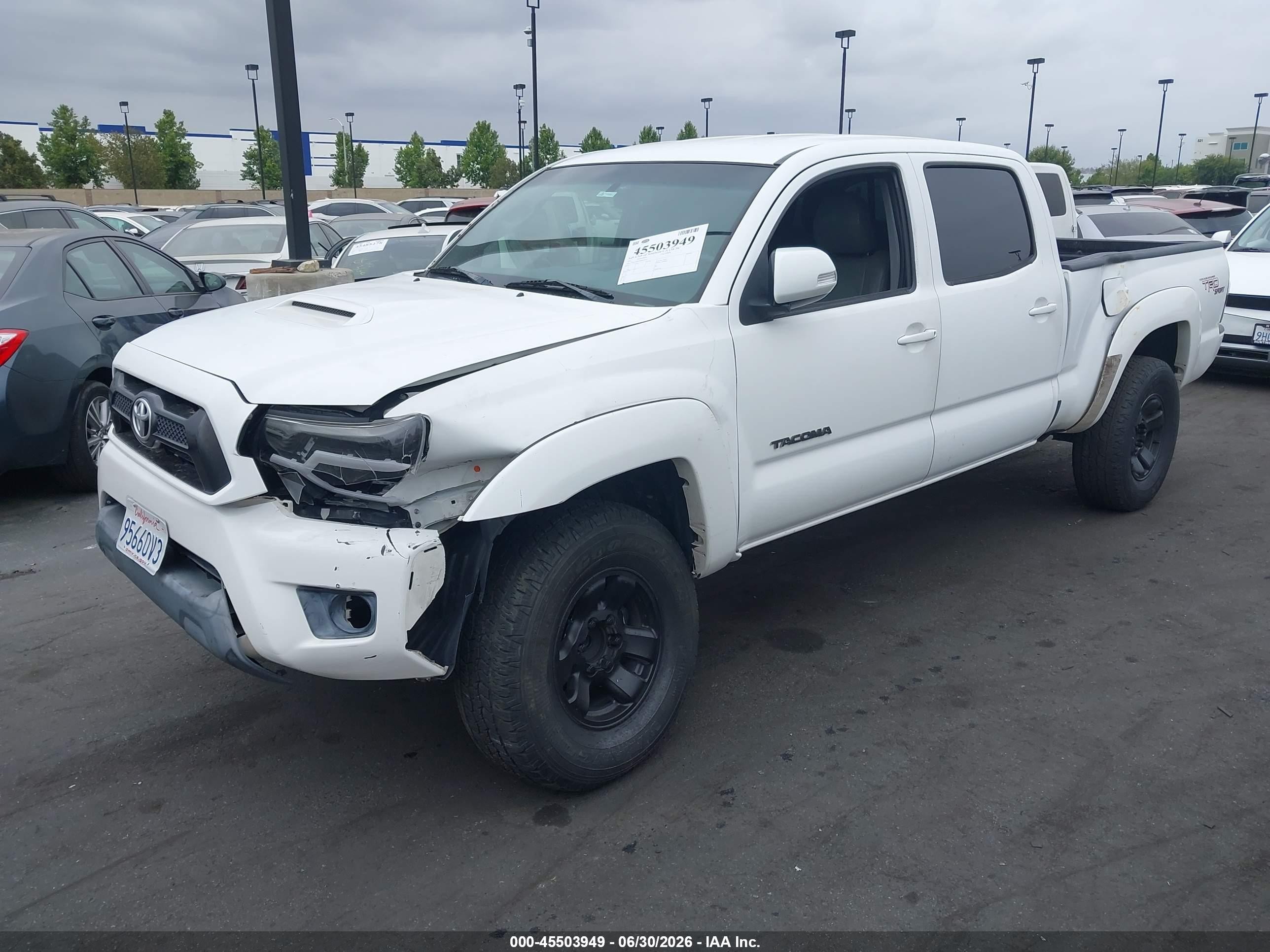 2013 Toyota Tacoma Prerunner V6 White vin: 3TMKU4HN5DM038167