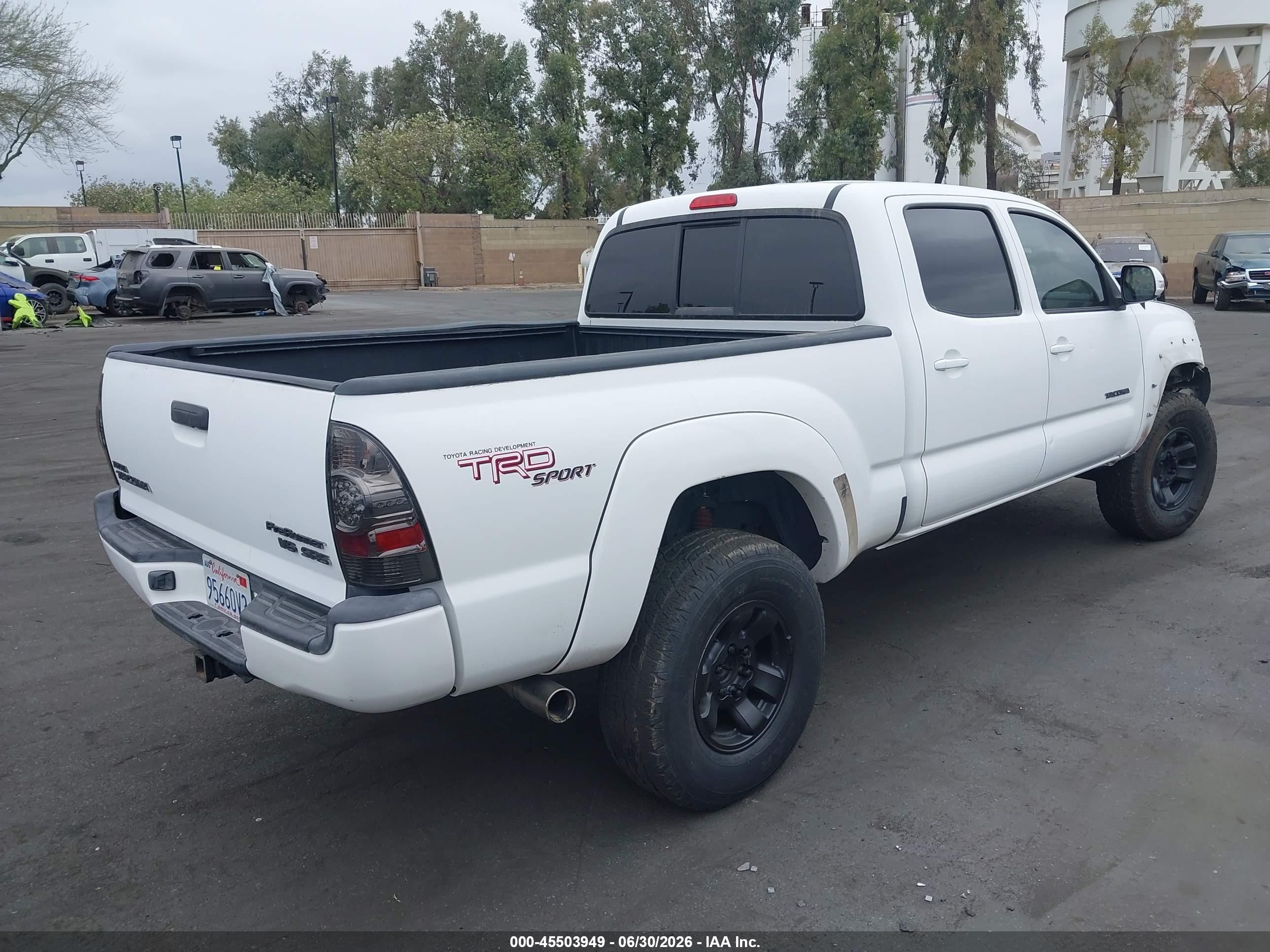 2013 Toyota Tacoma Prerunner V6 White vin: 3TMKU4HN5DM038167