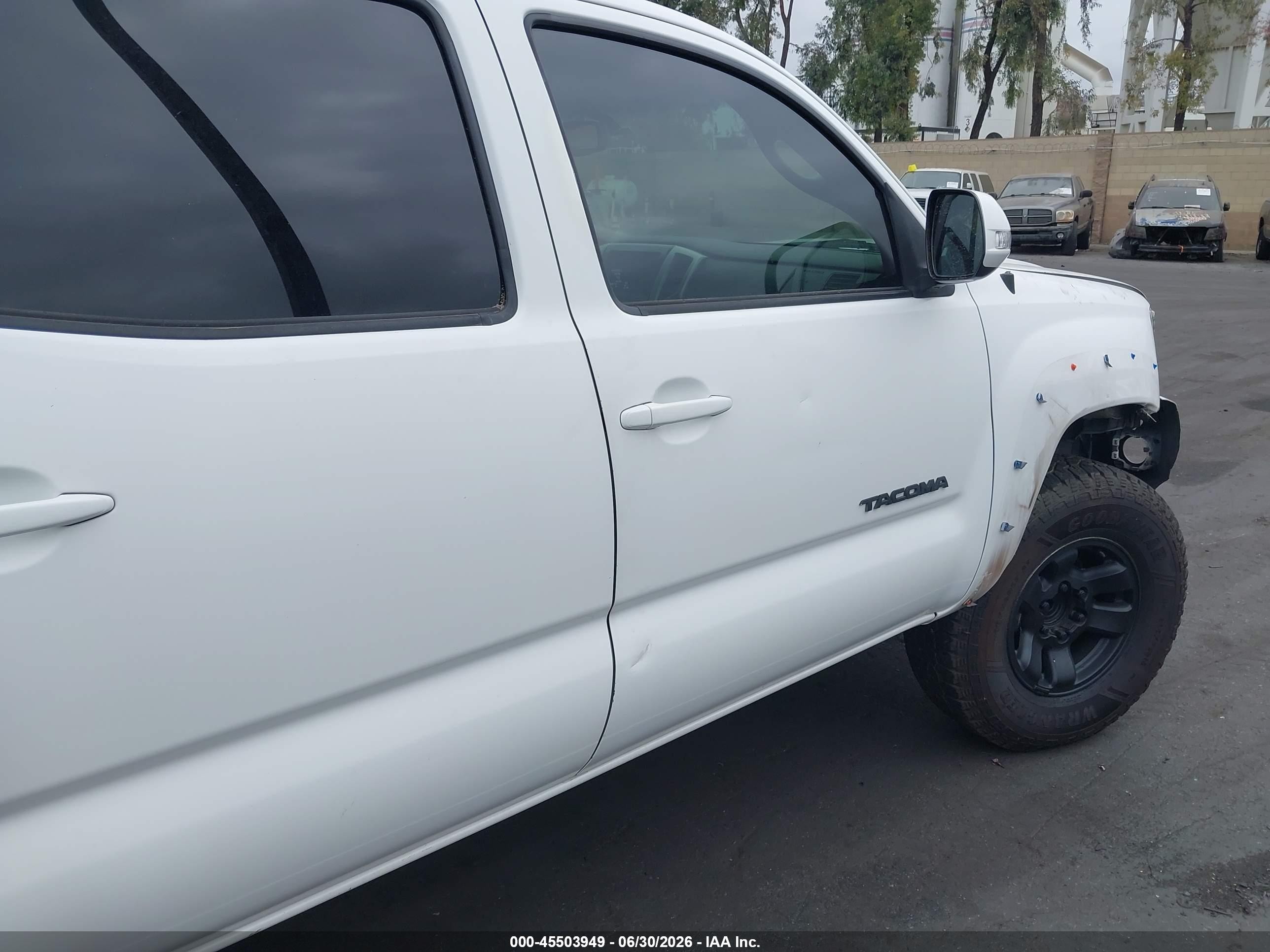 2013 Toyota Tacoma Prerunner V6 White vin: 3TMKU4HN5DM038167