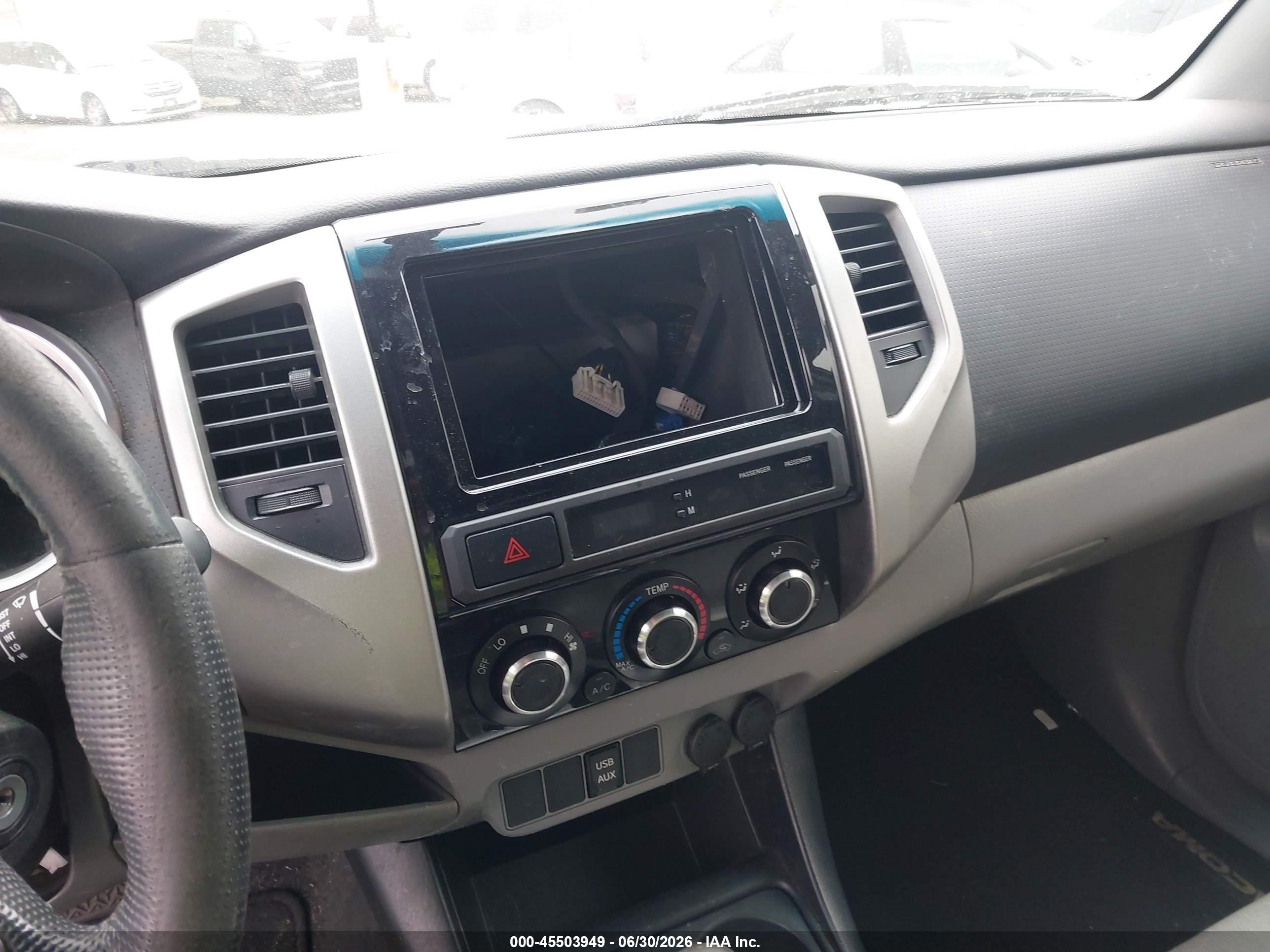 2013 Toyota Tacoma Prerunner V6 White vin: 3TMKU4HN5DM038167