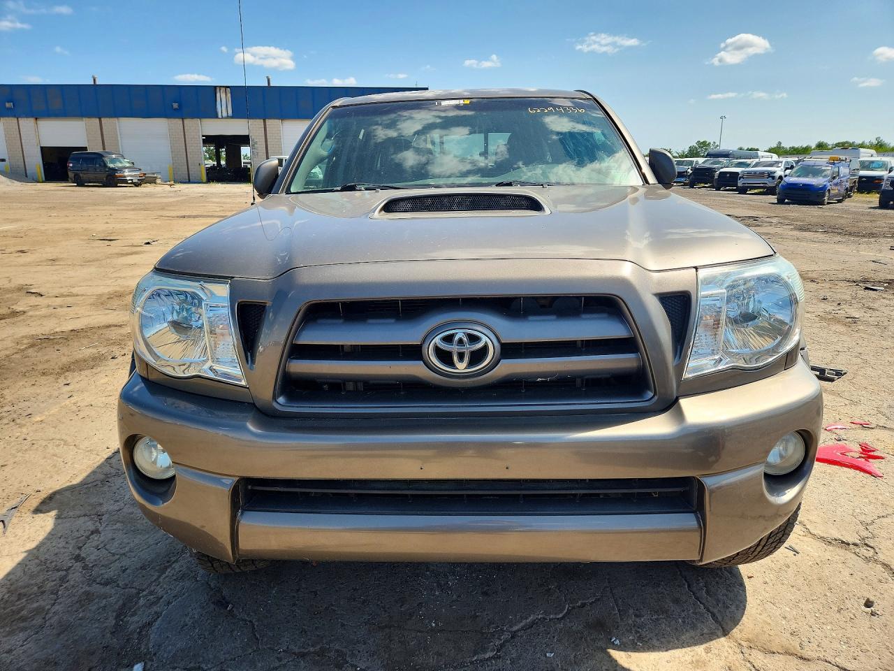 2010 Toyota Tacoma Double Cab Prerunner Long Bed Tan vin: 3TMKU4HN6AM025827