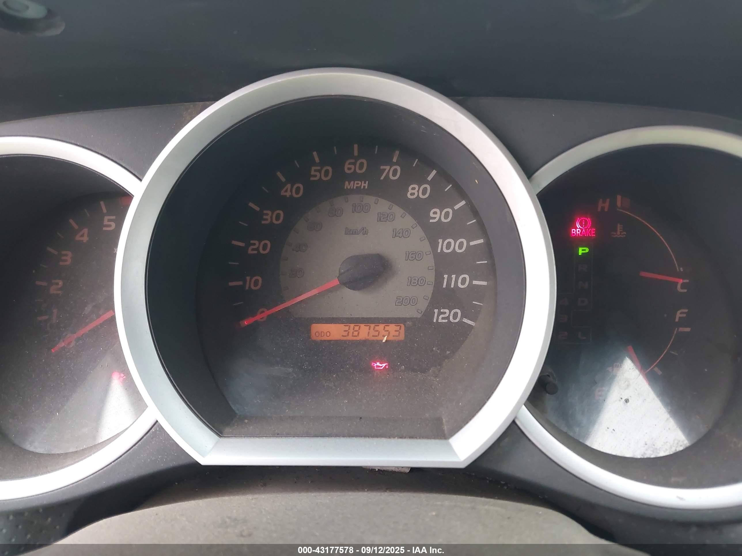 2011 Toyota Tacoma Prerunner V6 White vin: 3TMKU4HN6BM028308