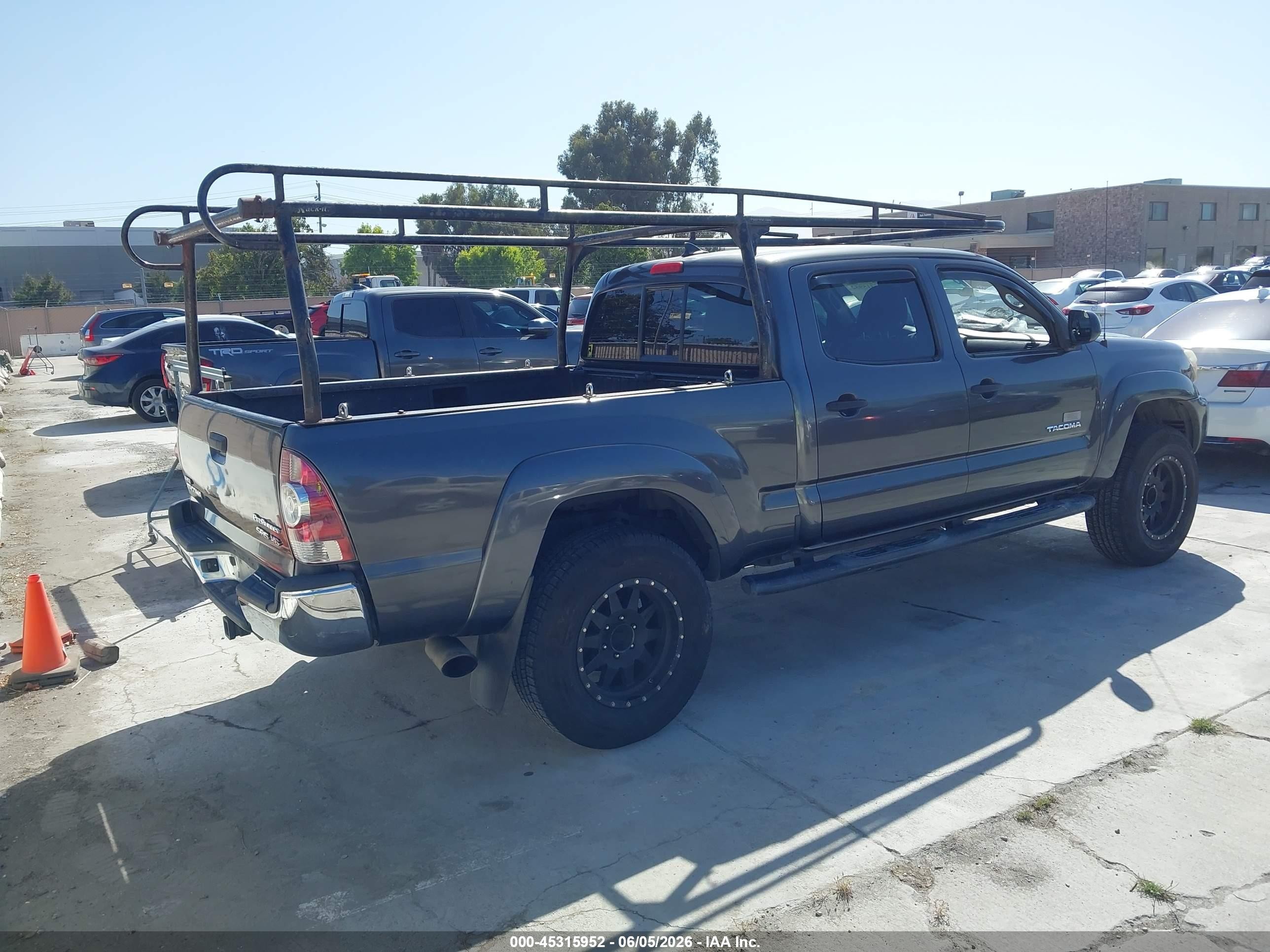 2012 Toyota Tacoma Prerunner V6 Gray vin: 3TMKU4HN6CM032862