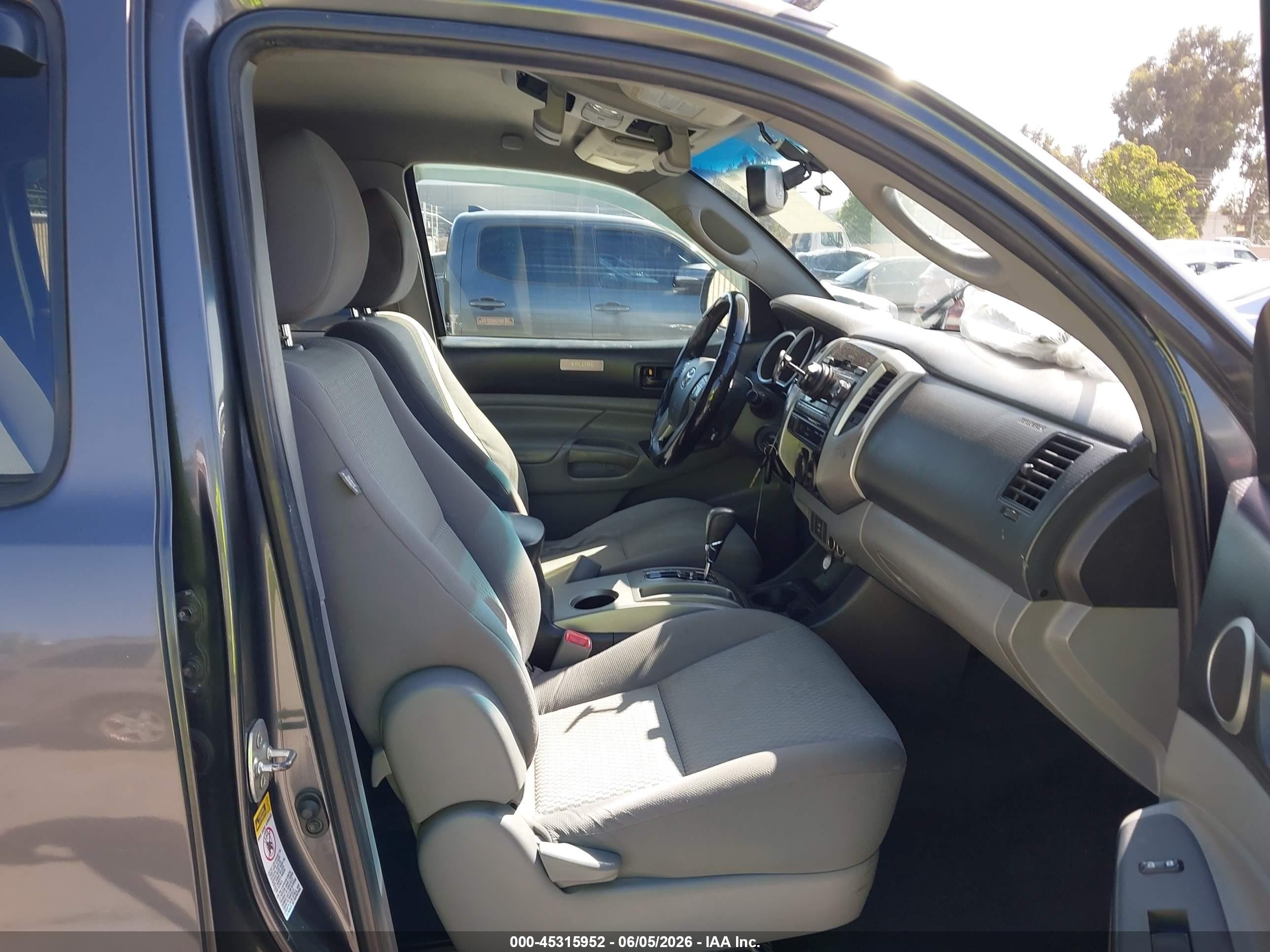 2012 Toyota Tacoma Prerunner V6 Gray vin: 3TMKU4HN6CM032862