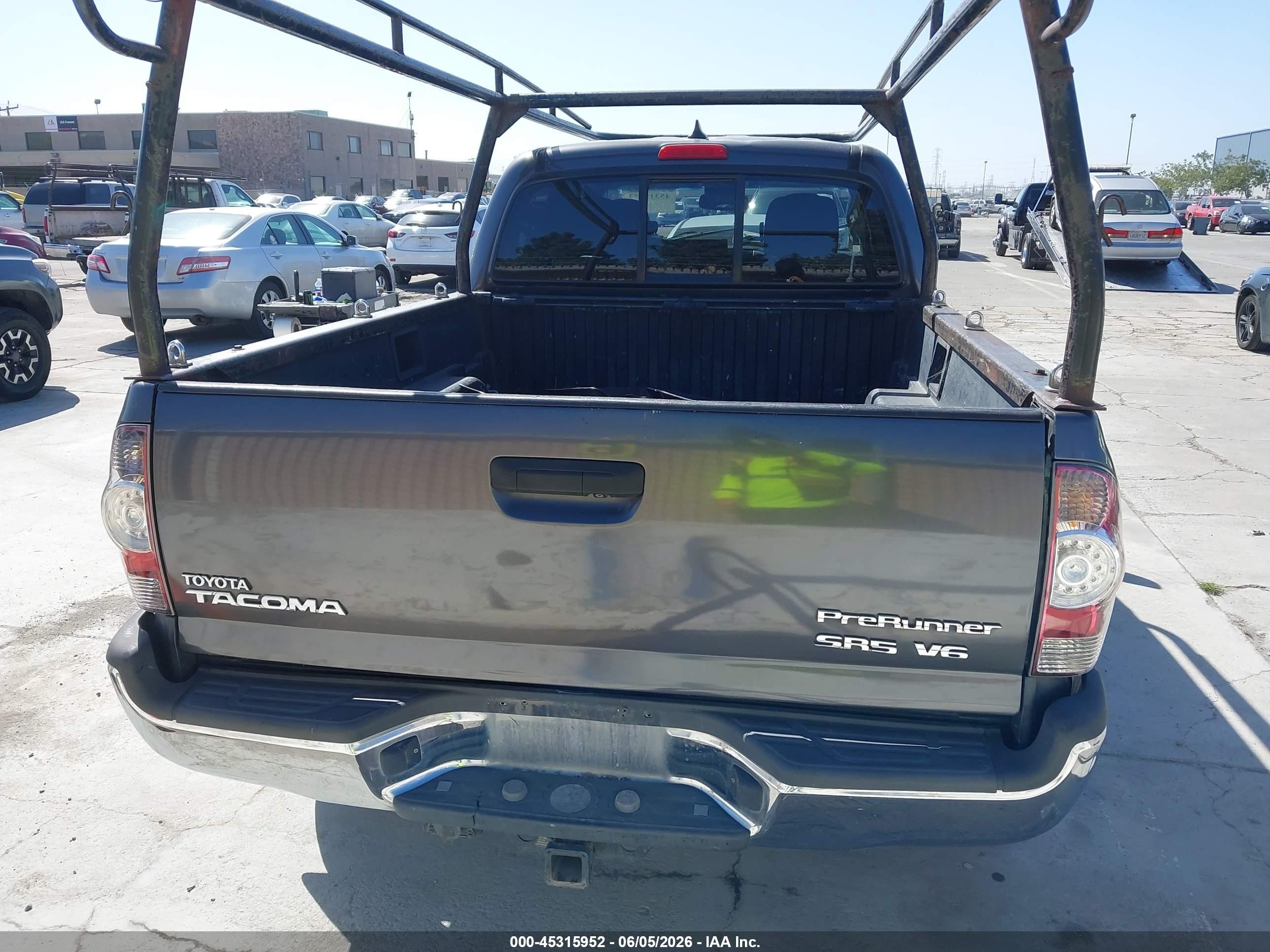 2012 Toyota Tacoma Prerunner V6 Gray vin: 3TMKU4HN6CM032862