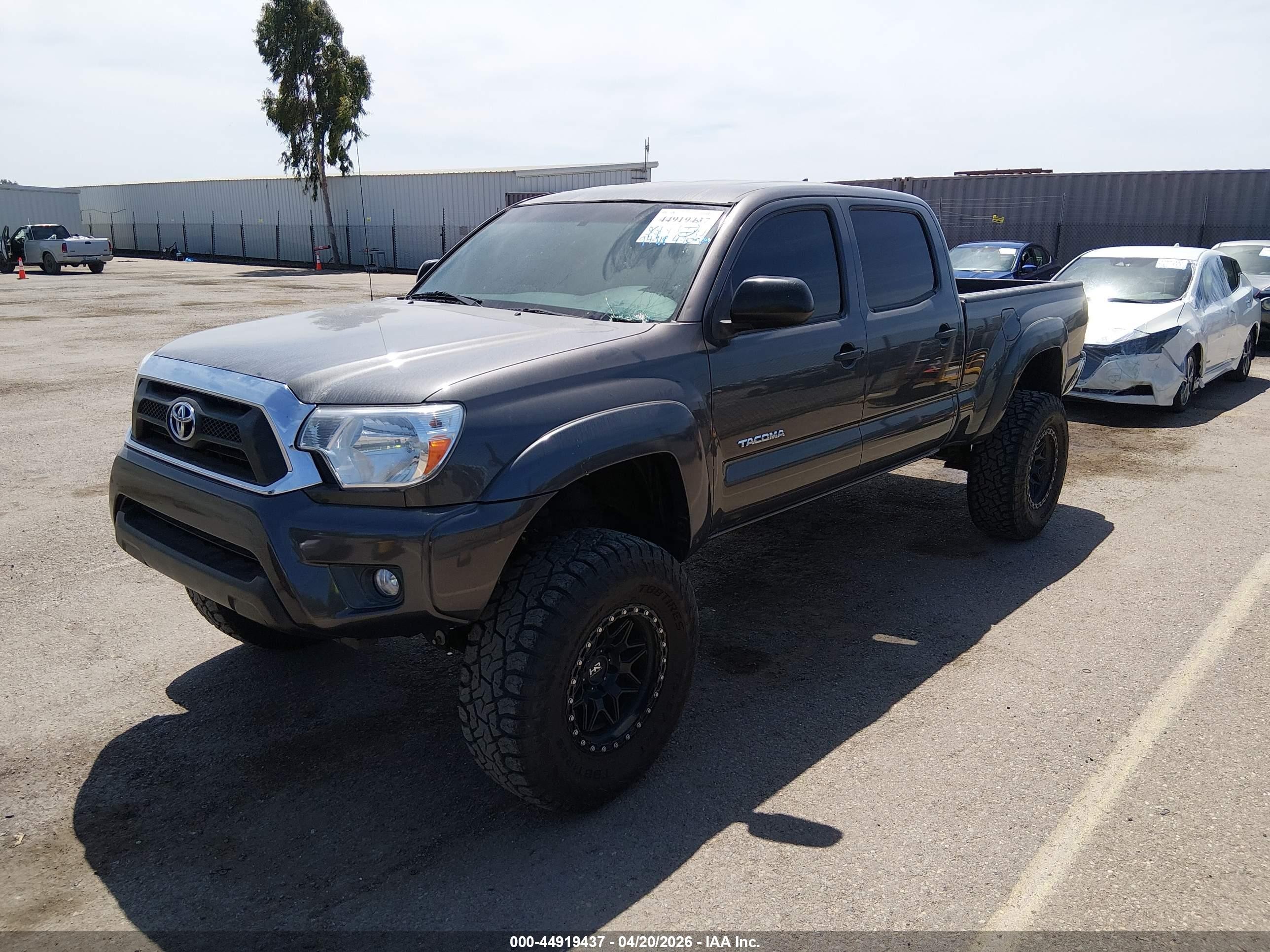 2012 Toyota Tacoma Prerunner V6 Gray vin: 3TMKU4HN7CM033910