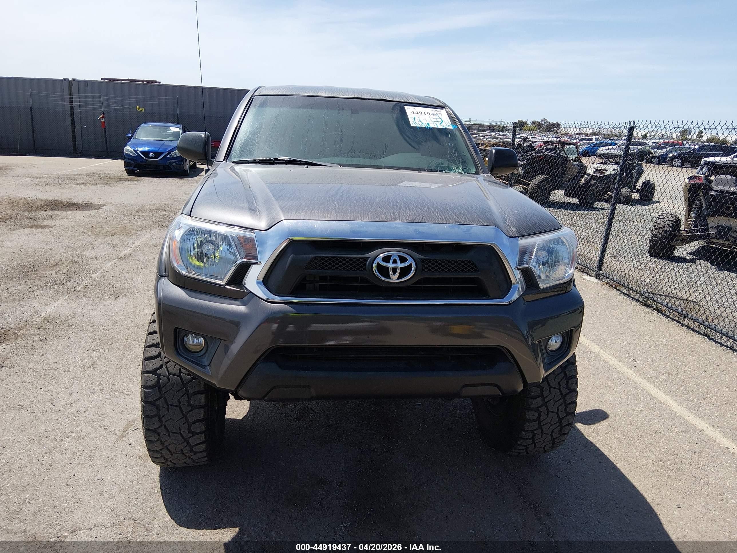 2012 Toyota Tacoma Prerunner V6 Gray vin: 3TMKU4HN7CM033910