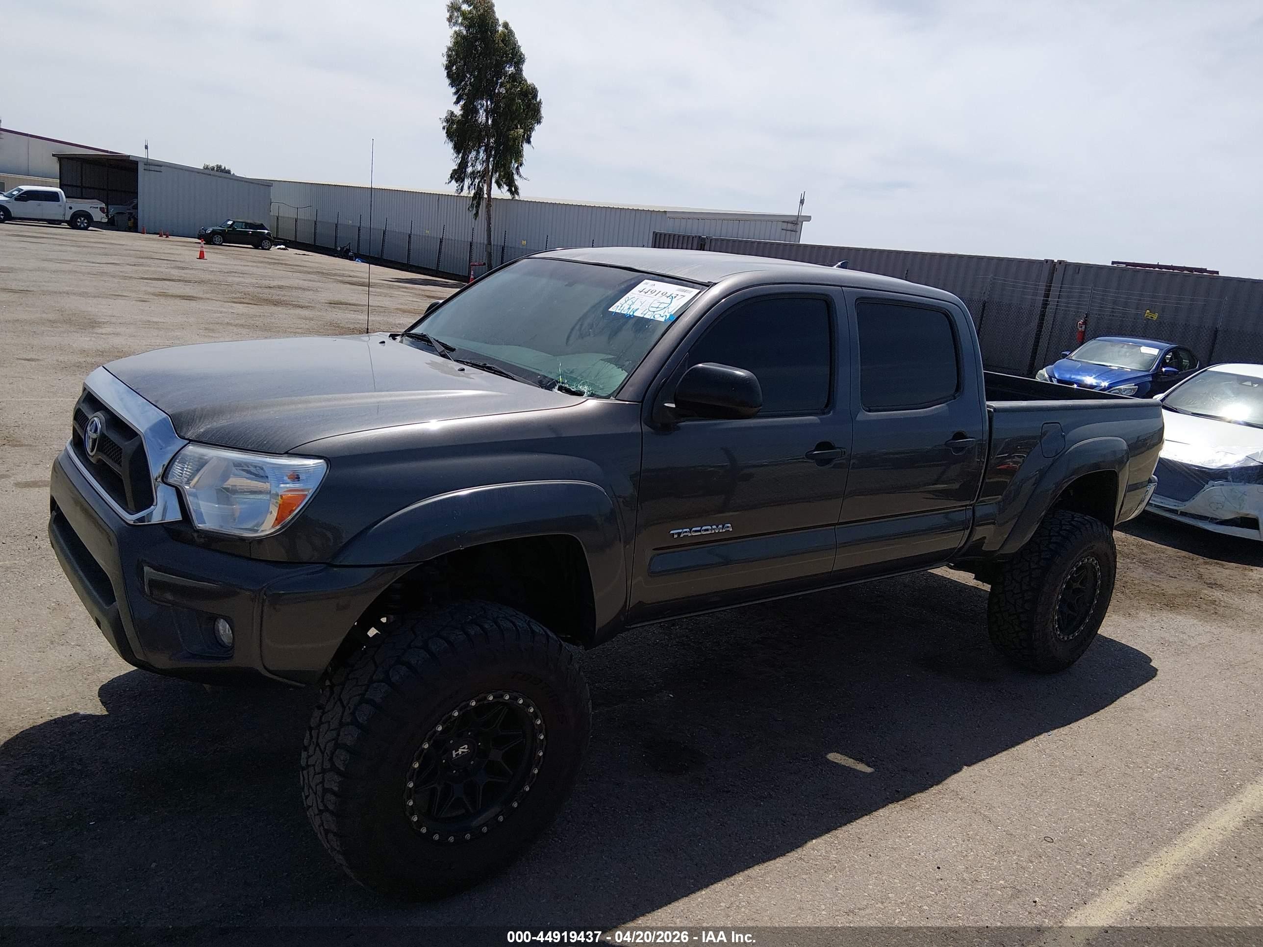 2012 Toyota Tacoma Prerunner V6 Gray vin: 3TMKU4HN7CM033910