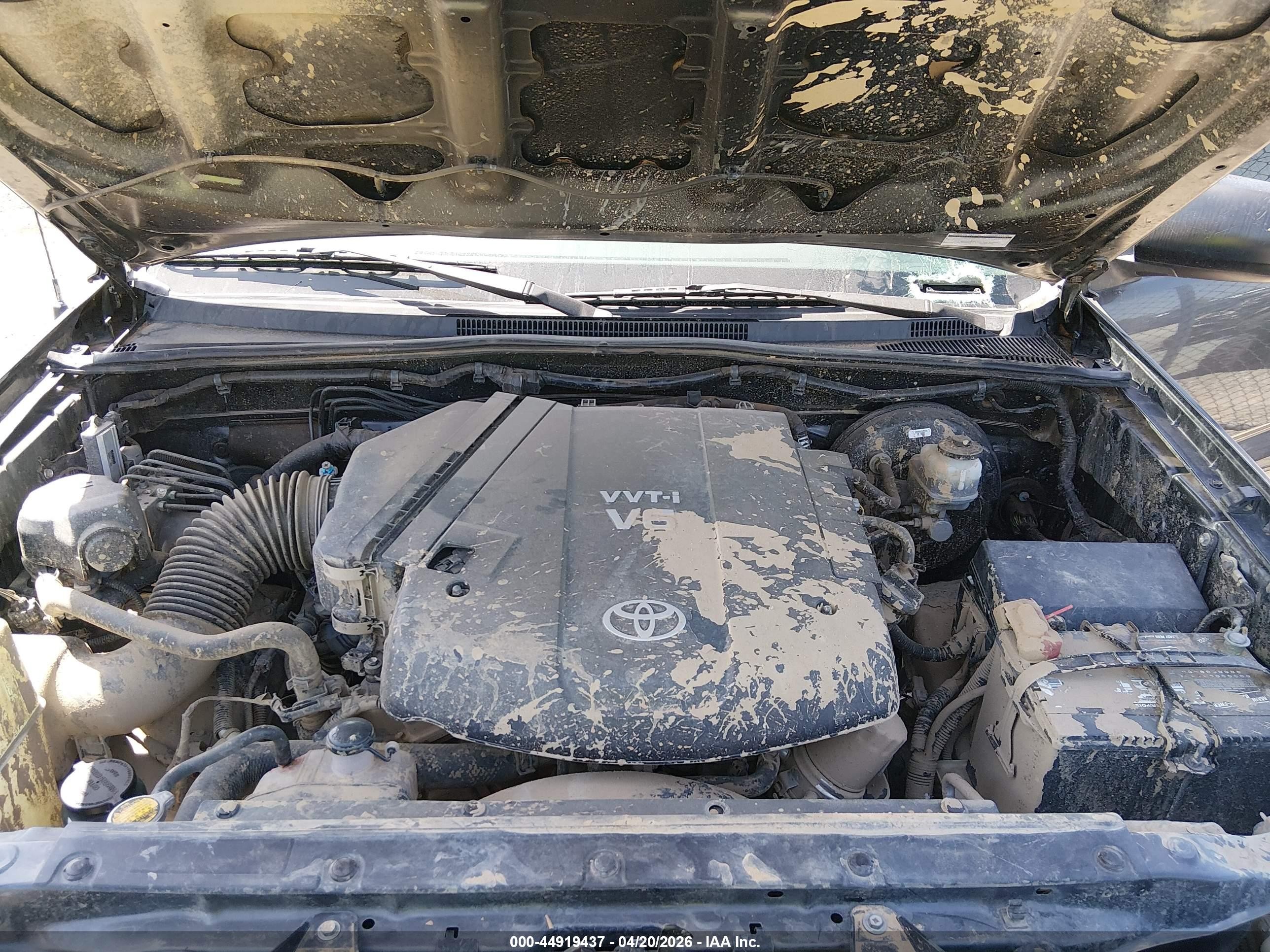 2012 Toyota Tacoma Prerunner V6 Gray vin: 3TMKU4HN7CM033910
