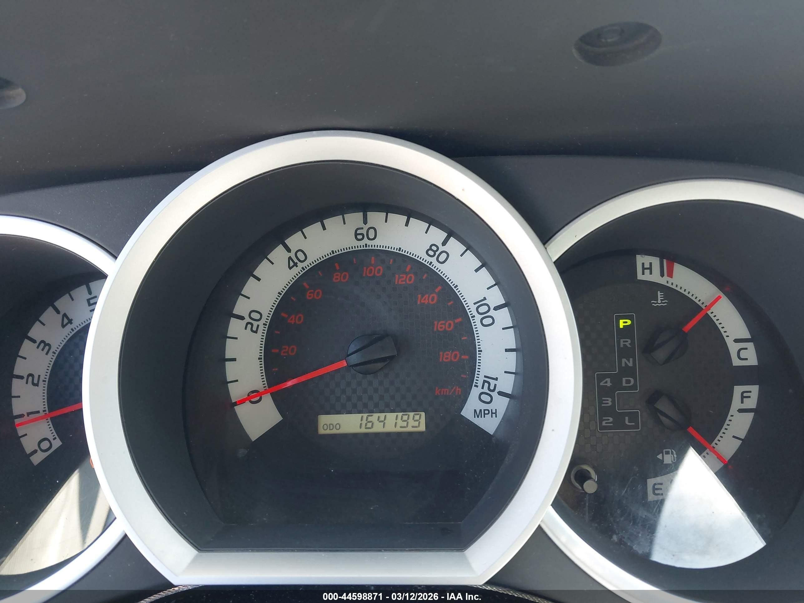 2013 Toyota Tacoma Prerunner V6 Серебряный vin: 3TMKU4HN7DM034931