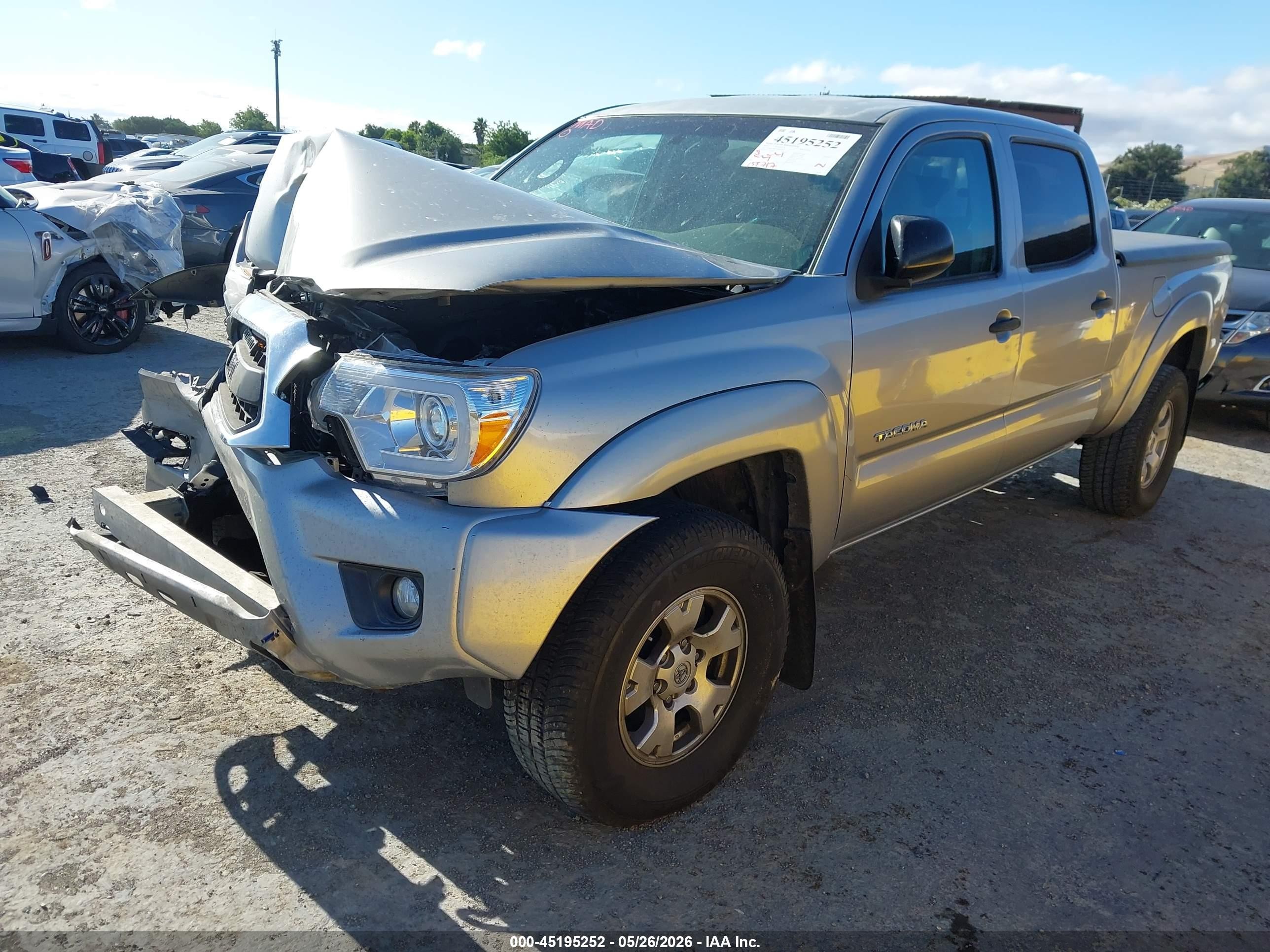 2014 Toyota Tacoma Prerunner V6 Silver vin: 3TMKU4HN7EM039323