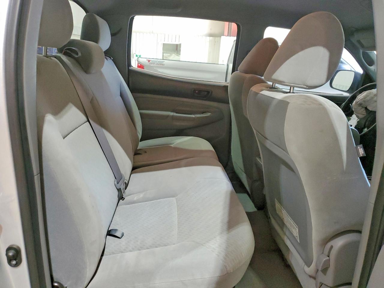 2010 Toyota Tacoma Prerunner V6 Silver vin: 3TMKU4HN8AM025439
