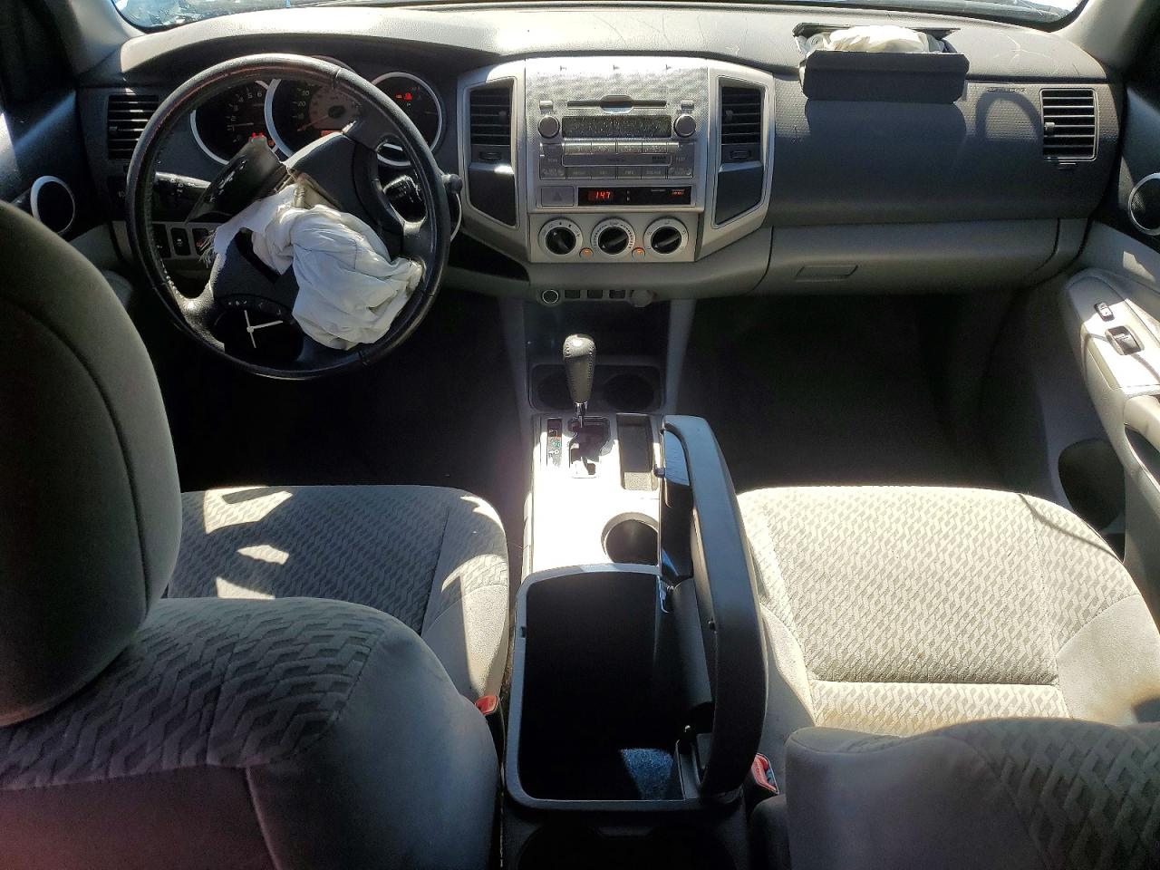 2010 Toyota Tacoma Prerunner V6 Silver vin: 3TMKU4HN8AM025439