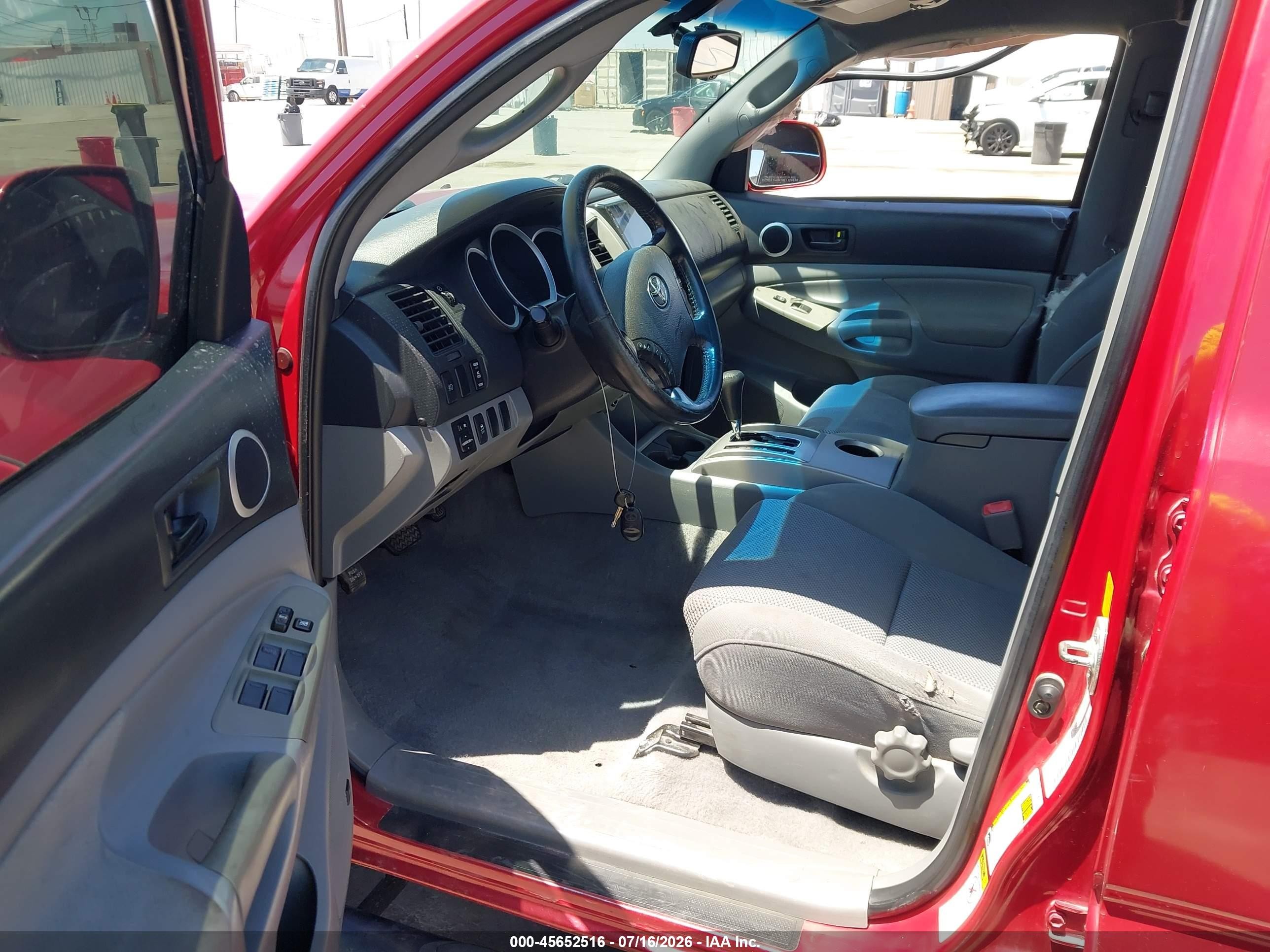 2011 Toyota Tacoma Prerunner V6 Red vin: 3TMKU4HN8BM027791