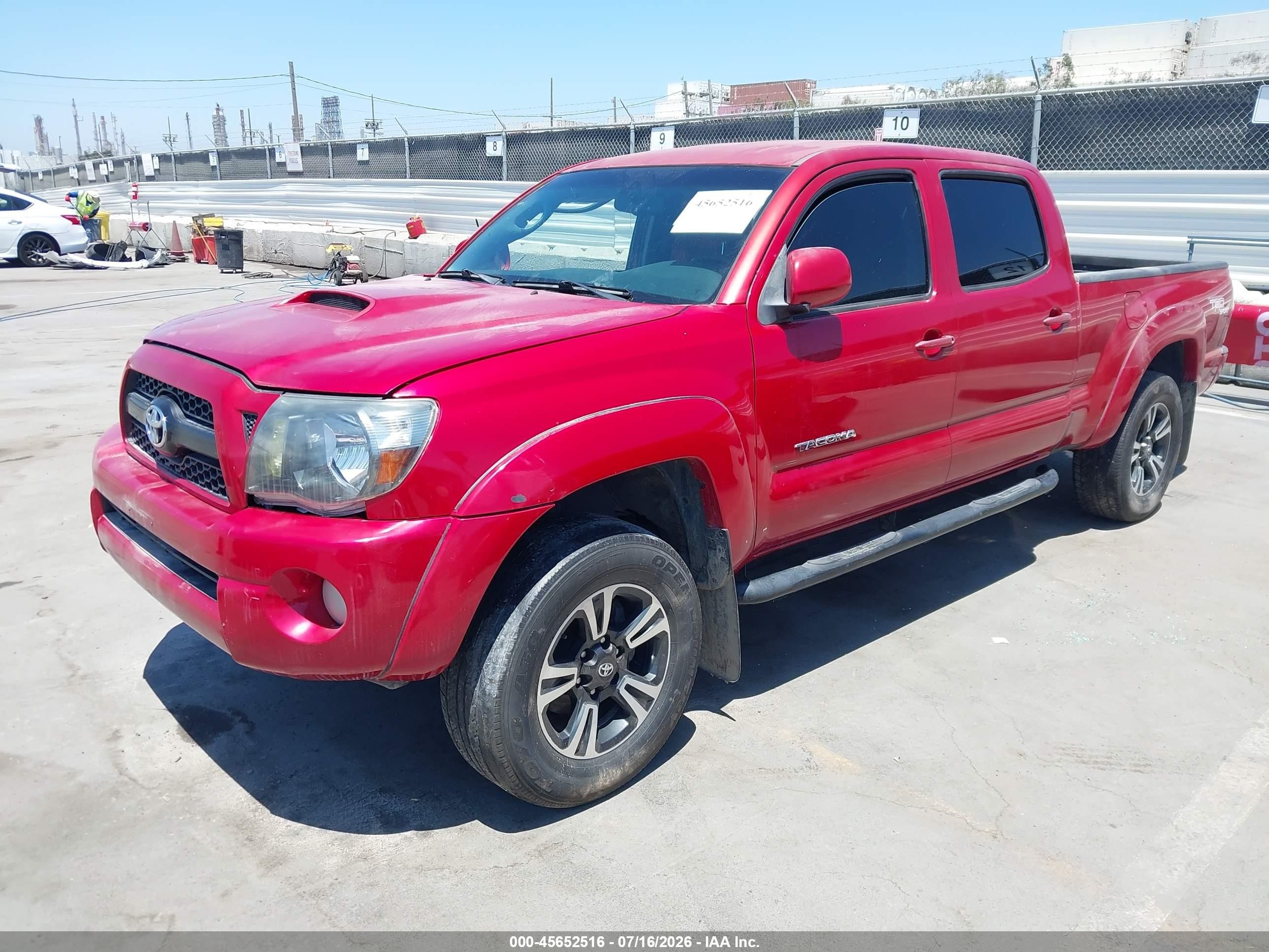 2011 Toyota Tacoma Prerunner V6 Red vin: 3TMKU4HN8BM027791
