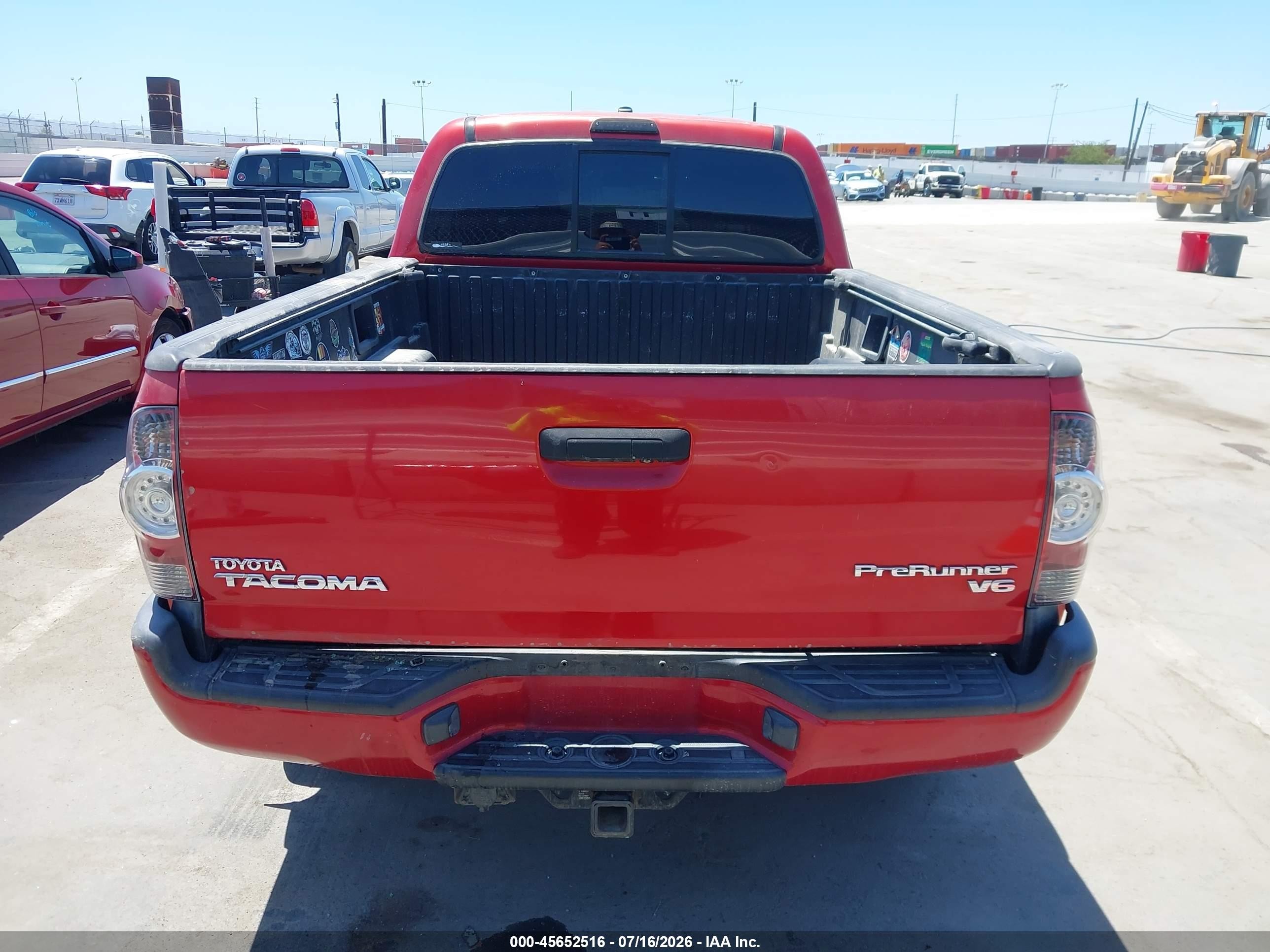 2011 Toyota Tacoma Prerunner V6 Red vin: 3TMKU4HN8BM027791