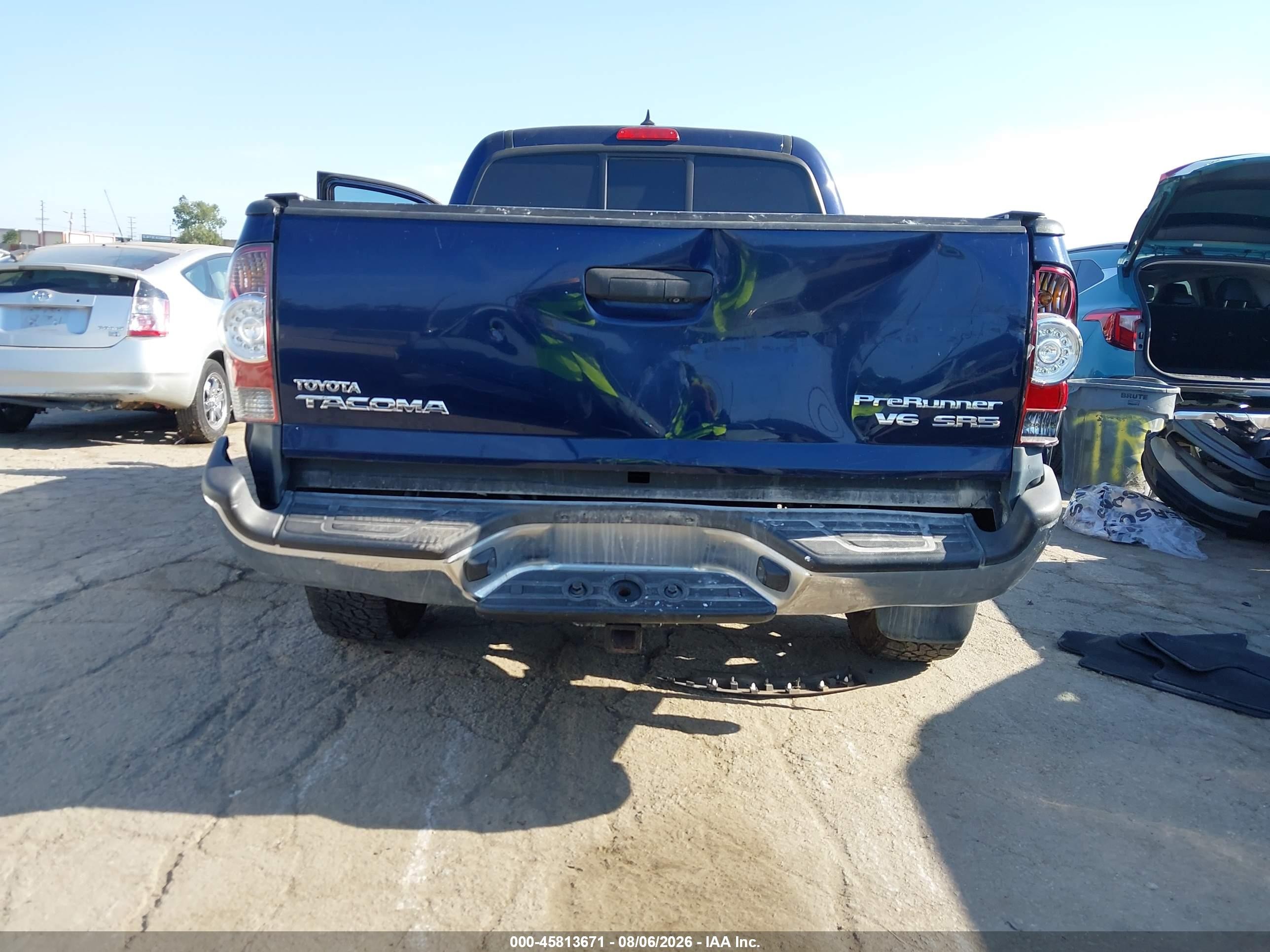 2012 Toyota Tacoma Prerunner V6 Dark Blue vin: 3TMKU4HN8CM032166