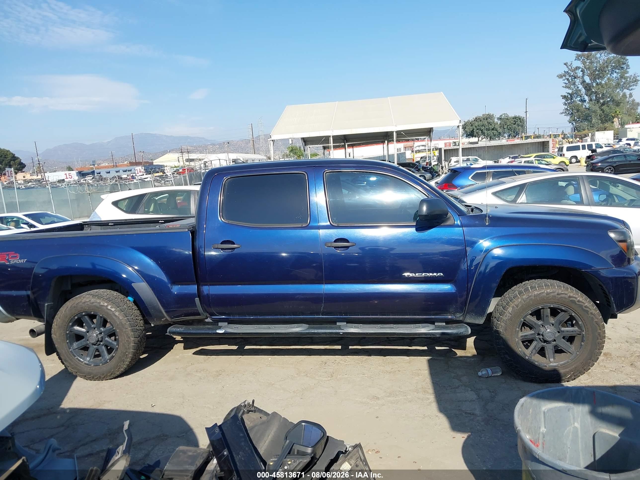 2012 Toyota Tacoma Prerunner V6 Dark Blue vin: 3TMKU4HN8CM032166
