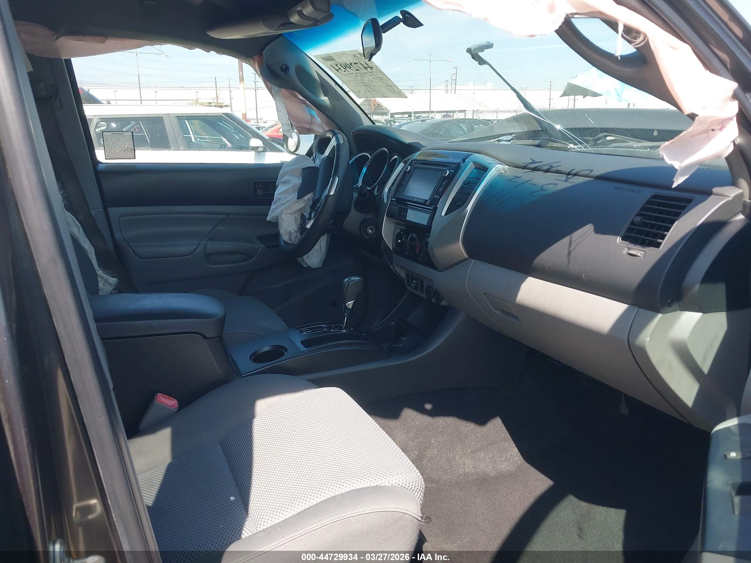 2015 Toyota Tacoma Prerunner V6 Brown vin: 3TMKU4HN8FM043625