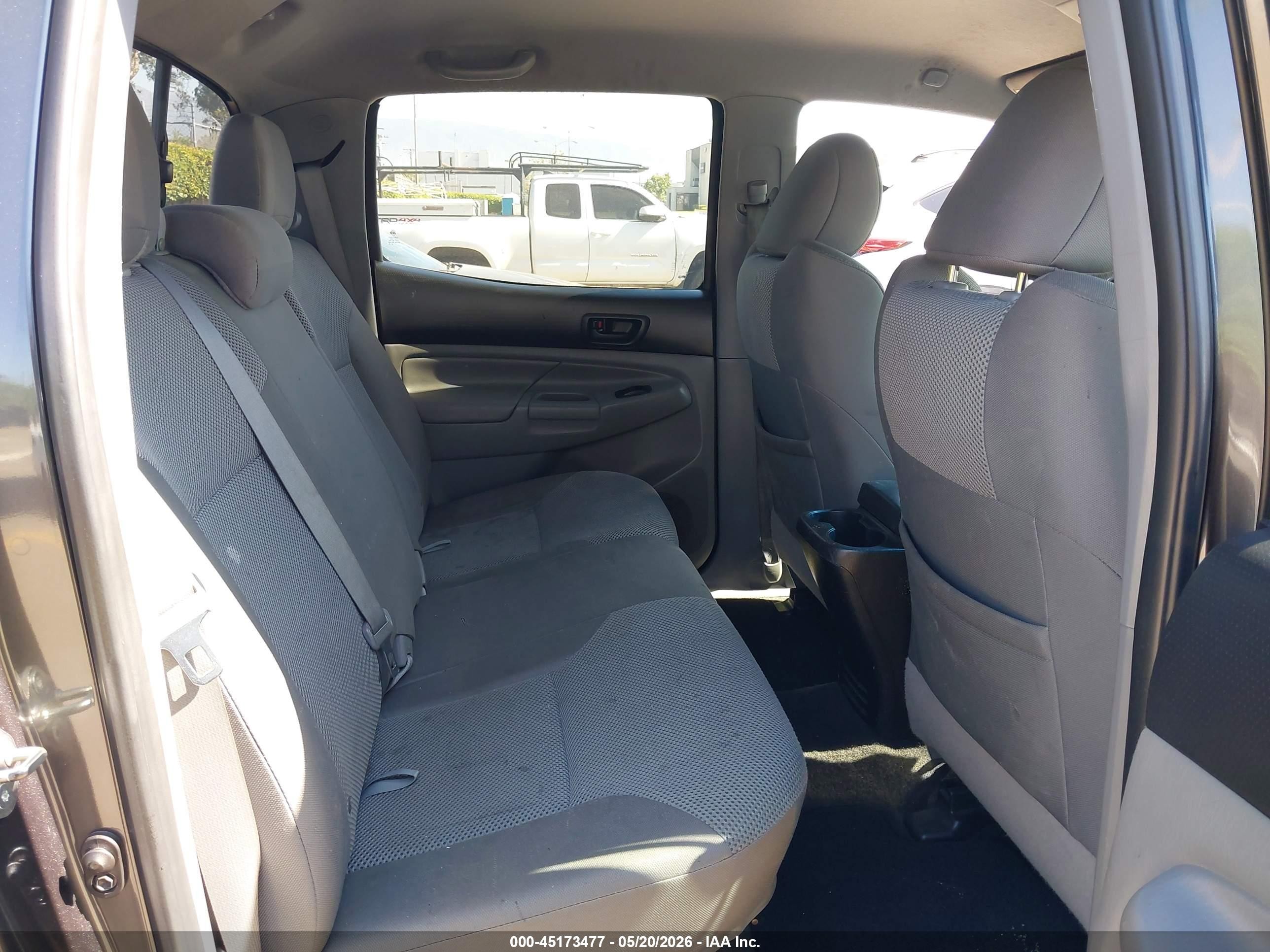 2015 Toyota Tacoma Prerunner V6 Gray vin: 3TMKU4HN8FM046623
