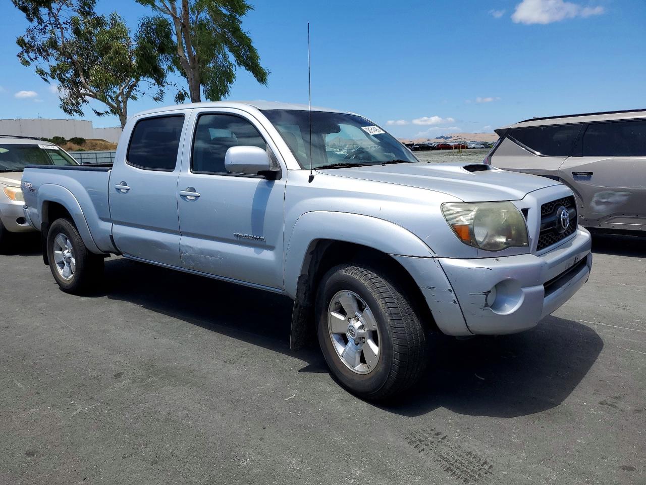 2011 Toyota Tacoma Double Cab Prerunner Long Bed Silver vin: 3TMKU4HN9BM030148